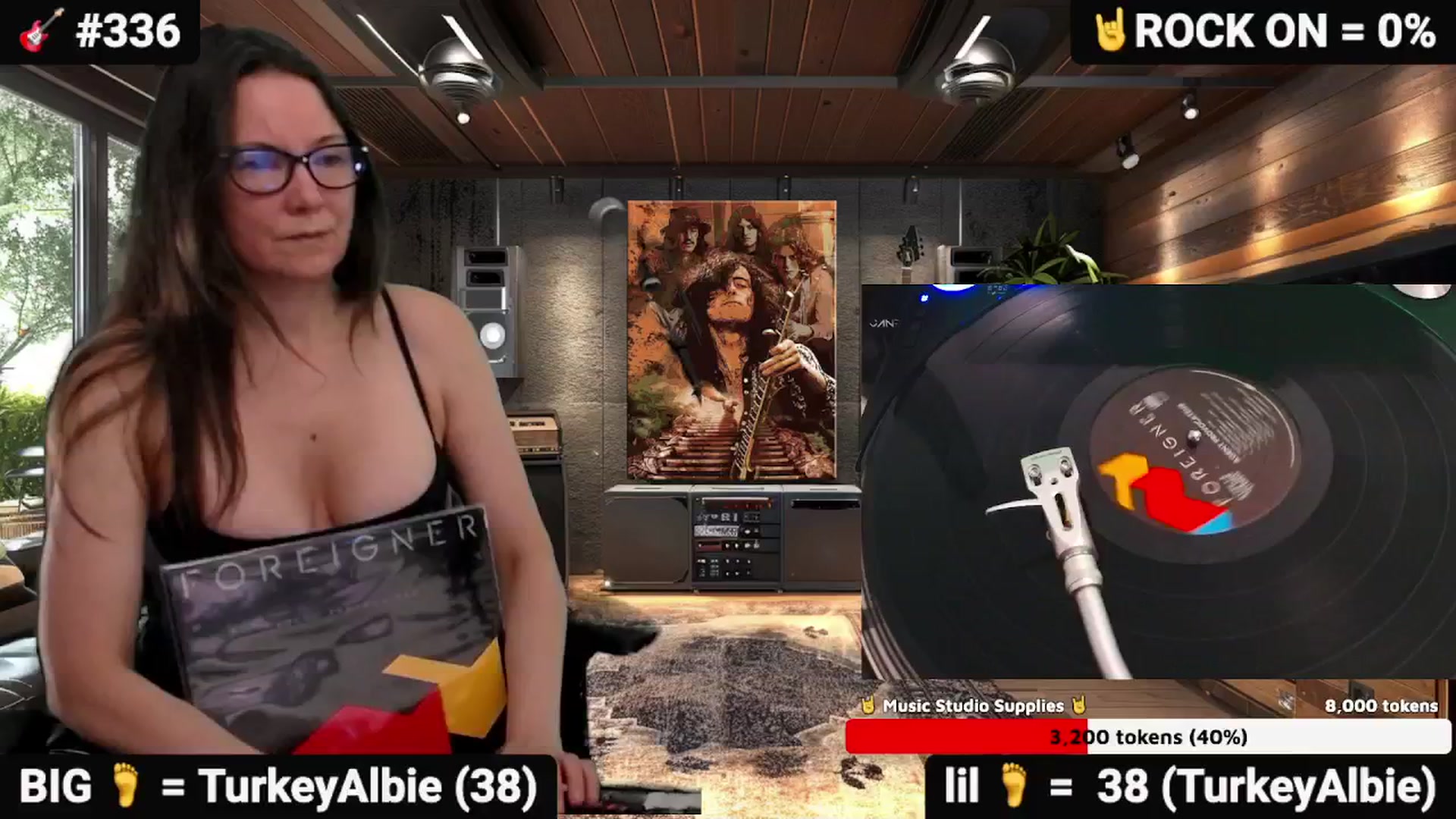 Gallery image thumbnail from DesZeppelin's myfreecams stream on, 11/19/2025, 24:02 image 3 of 20