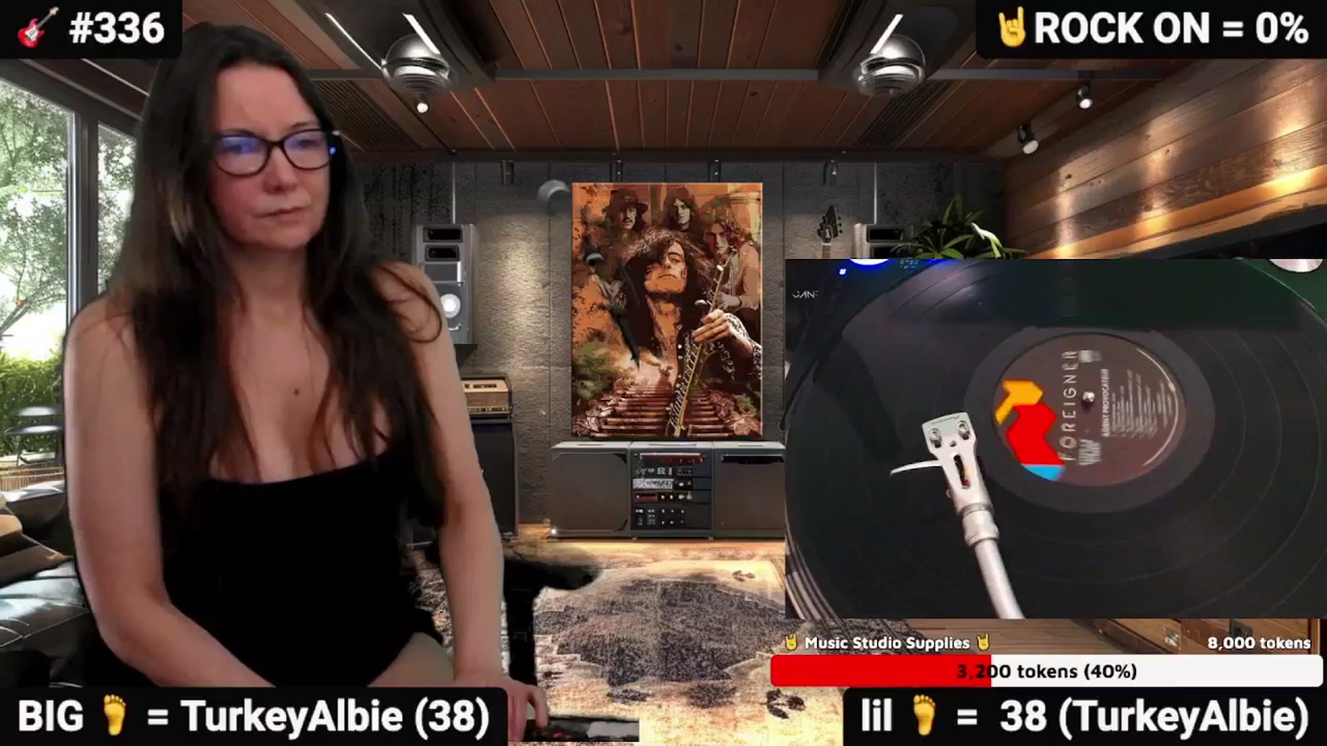 Gallery image thumbnail from DesZeppelin's myfreecams stream on, 11/19/2025, 24:02 image 2 of 20