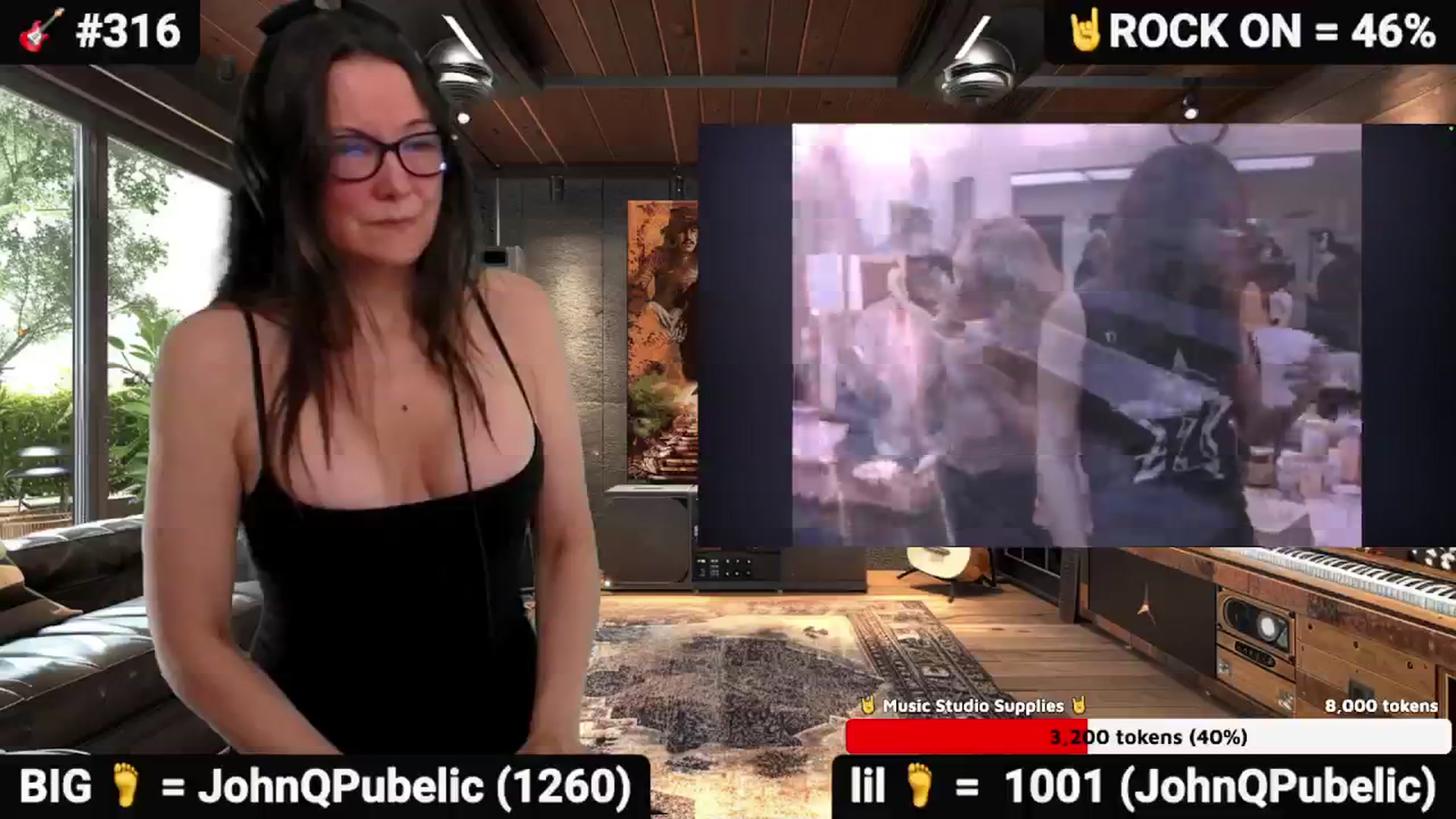 Gallery image thumbnail from DesZeppelin's myfreecams stream on, 11/19/2025, 08:41 image 11 of 20