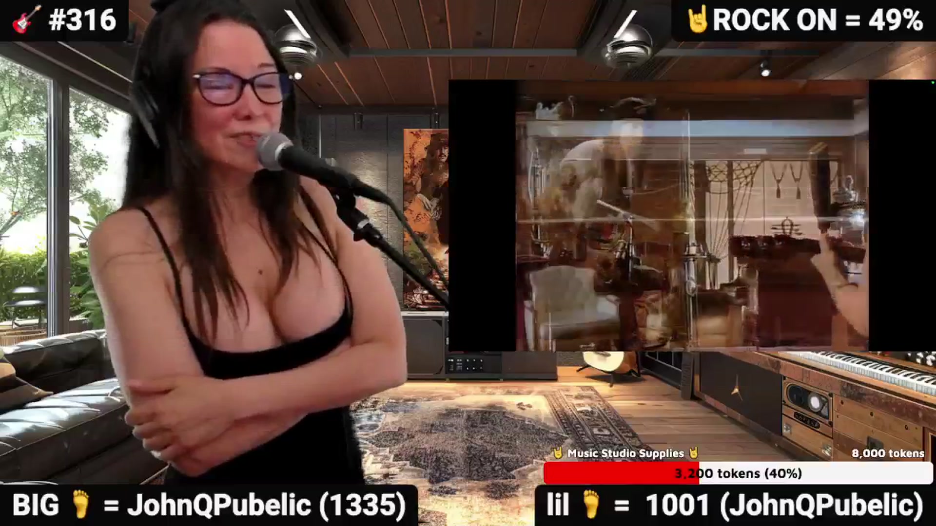 Gallery image thumbnail from DesZeppelin's myfreecams stream on, 11/19/2025, 08:41 image 13 of 20