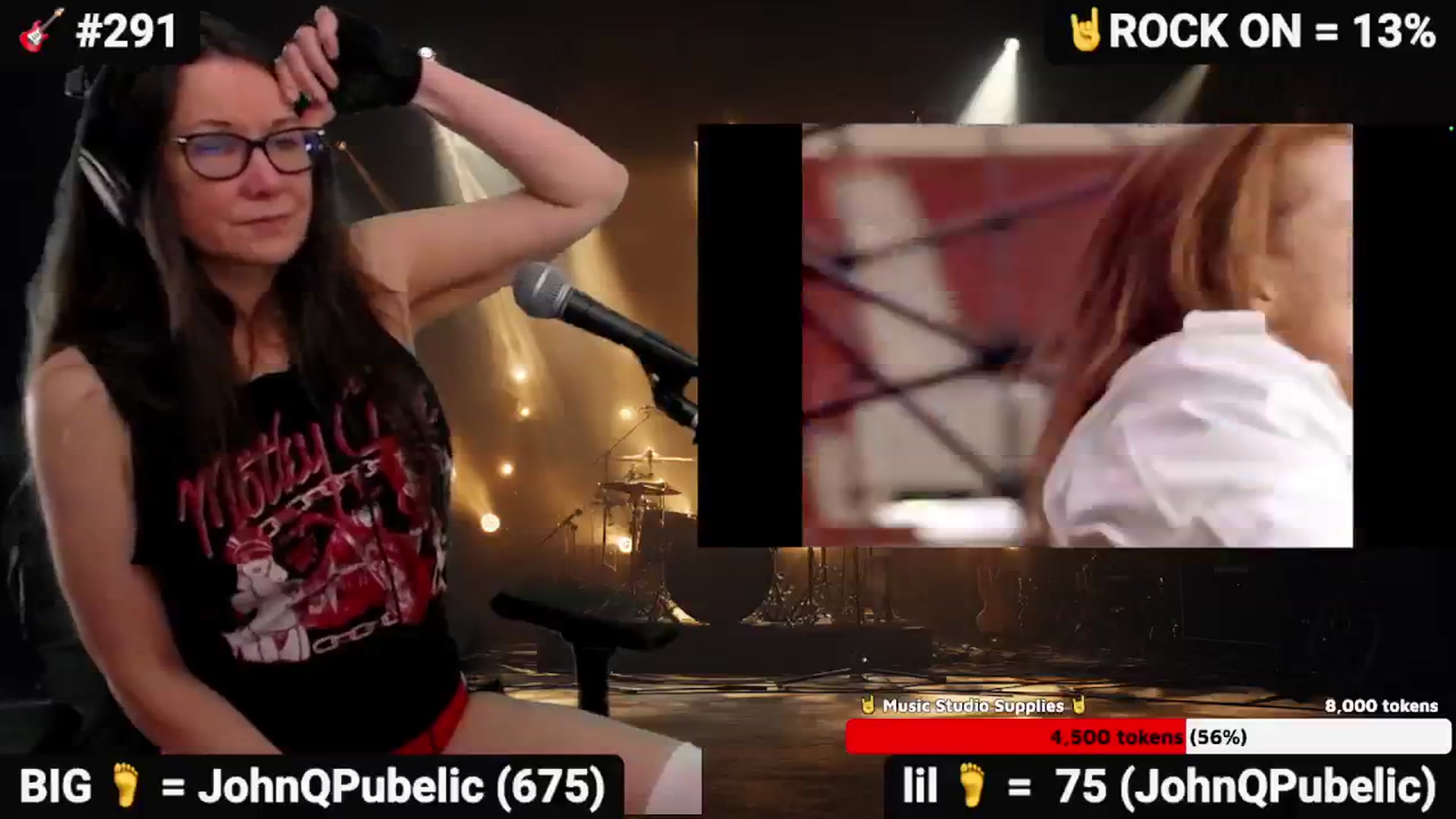 Gallery image thumbnail from DesZeppelin's myfreecams stream on, 11/23/2025, 08:55 image 15 of 20