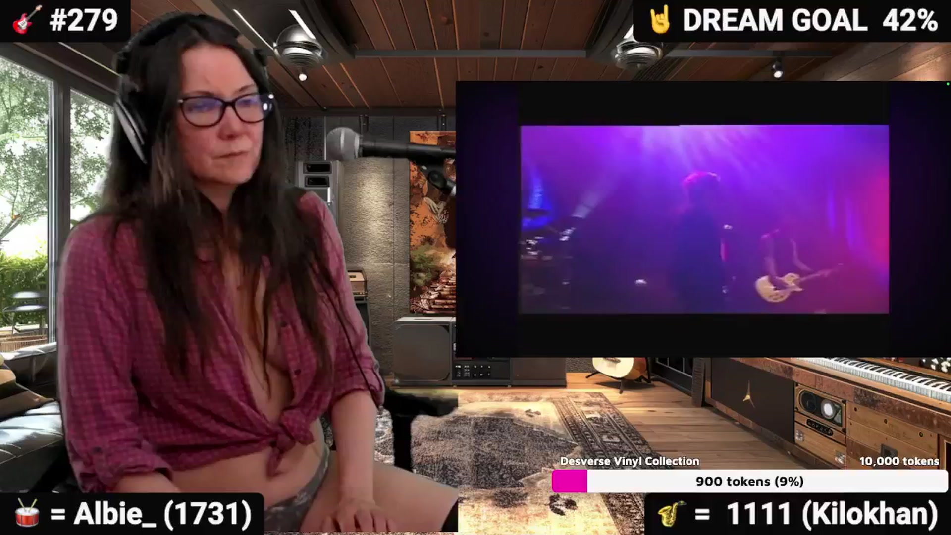 Gallery image thumbnail from DesZeppelin's myfreecams stream on, 01/04/2026, 09:28 image 15 of 20