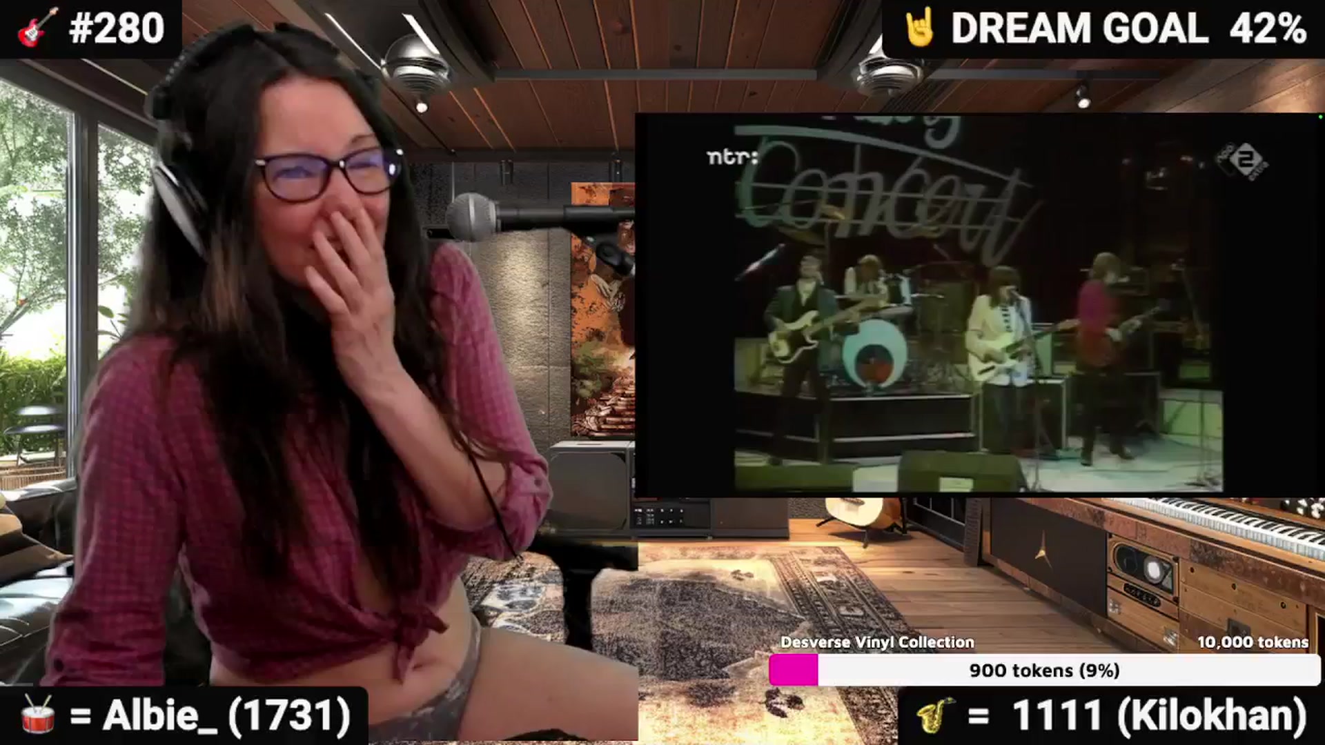 Gallery image thumbnail from DesZeppelin's myfreecams stream on, 01/04/2026, 09:28 image 16 of 20