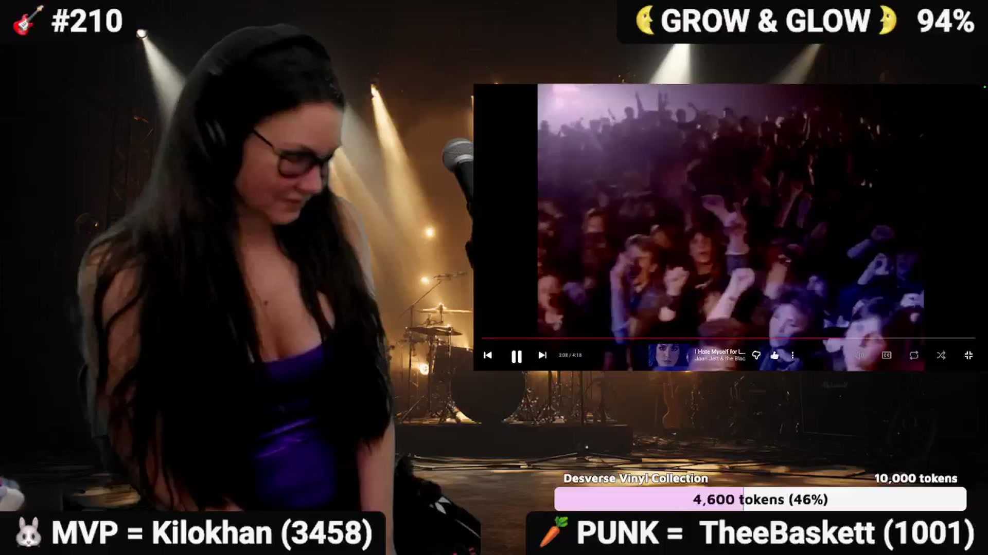 Gallery image thumbnail from DesZeppelin's myfreecams stream on, 04/12/2026, 09:15 image 11 of 20