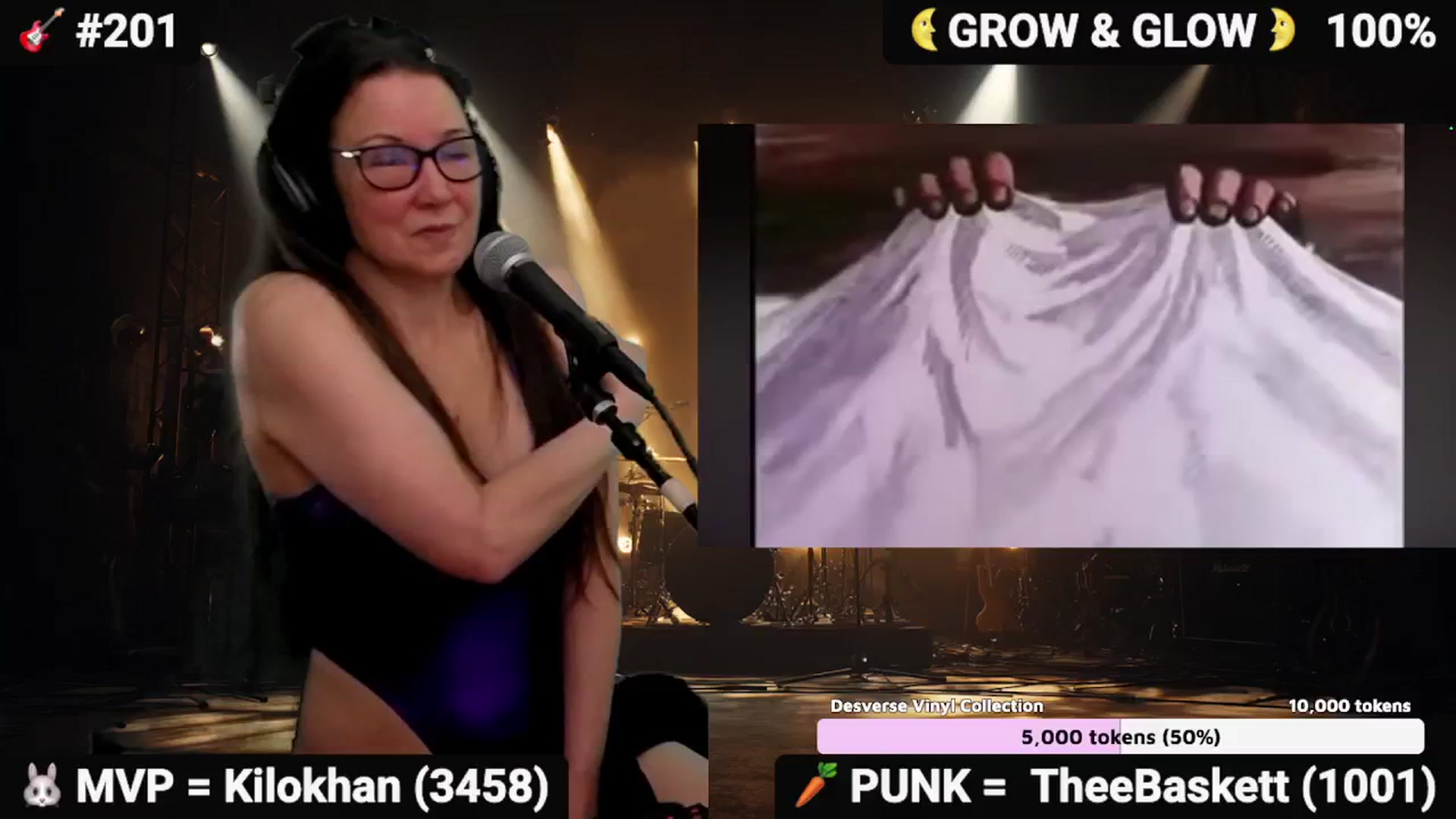 Gallery image thumbnail from DesZeppelin's myfreecams stream on, 04/12/2026, 09:15 image 15 of 20