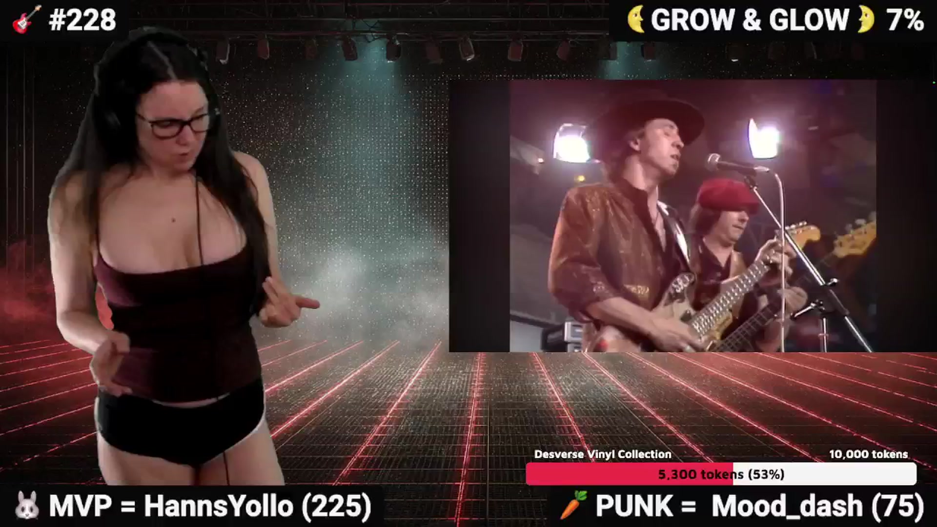 Gallery image thumbnail from DesZeppelin's myfreecams stream on, 04/29/2026, 24:02 image 3 of 20