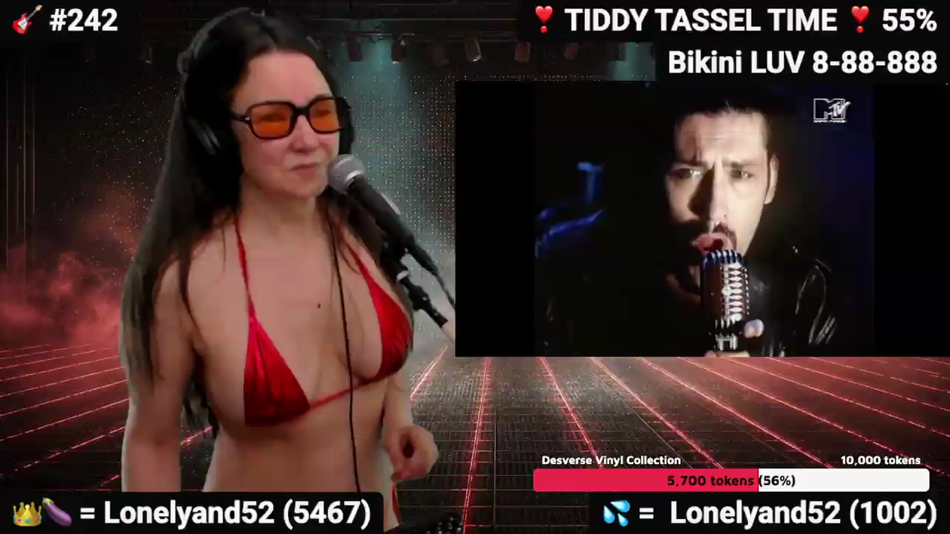 Gallery image thumbnail from DesZeppelin's myfreecams stream on, 05/10/2026, 08:19 image 17 of 20