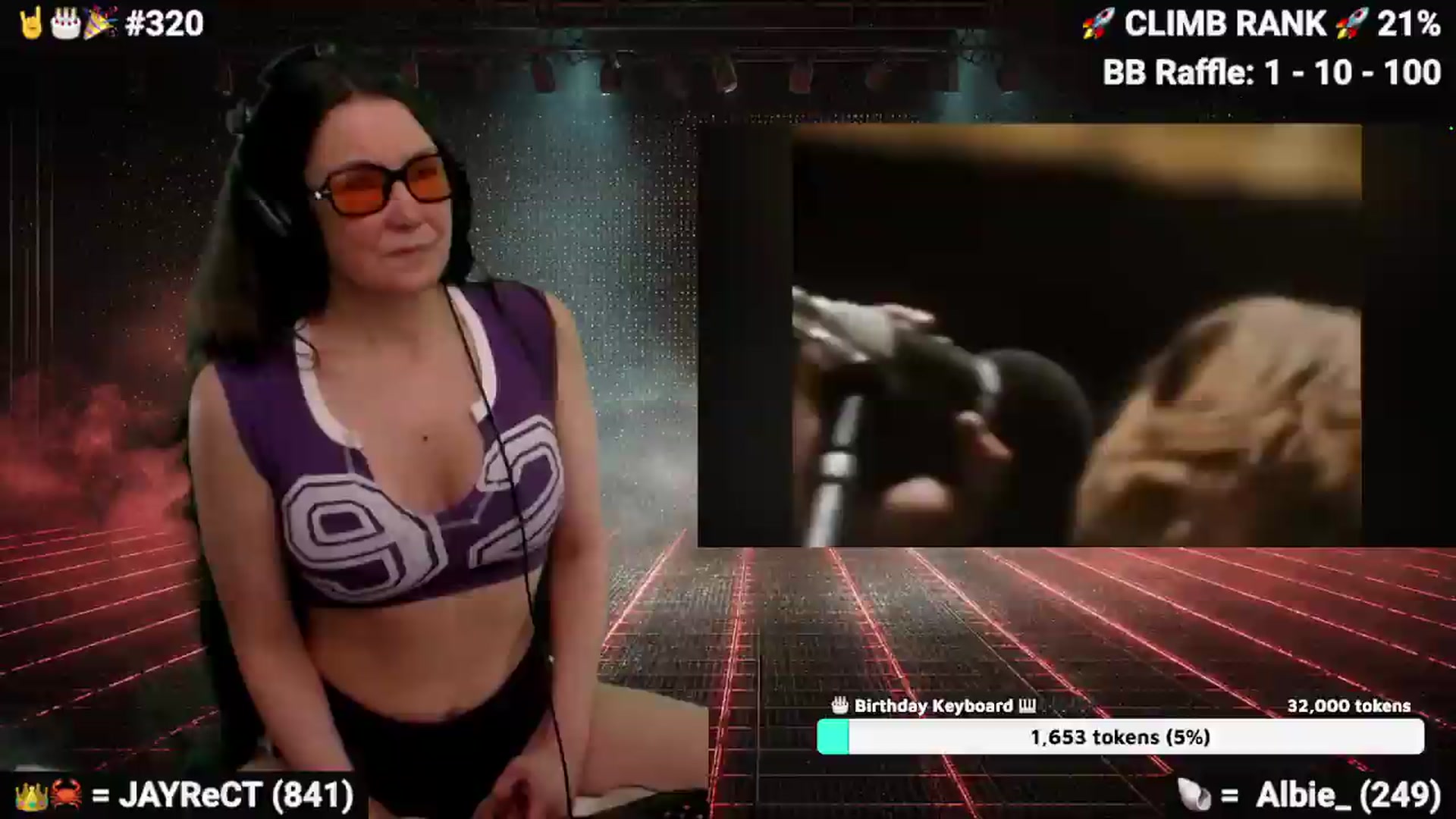 Gallery image thumbnail from DesZeppelin's myfreecams stream on, 06/06/2026, 08:05 image 12 of 20