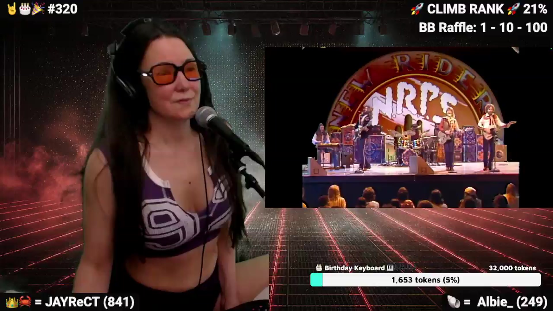 Gallery image thumbnail from DesZeppelin's myfreecams stream on, 06/06/2026, 08:05 image 14 of 20