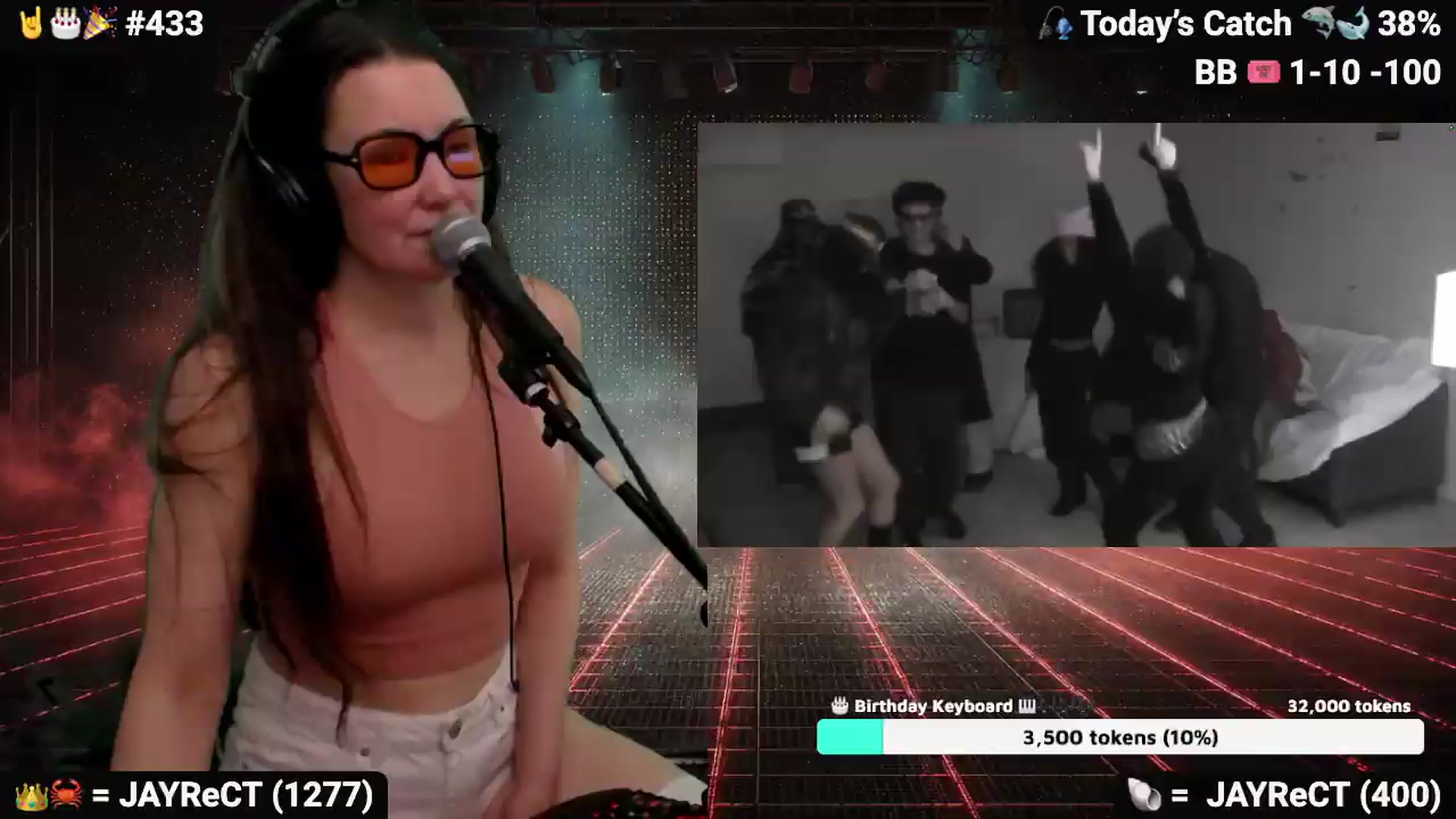 Gallery image thumbnail from DesZeppelin's myfreecams stream on, 06/20/2026, 08:01 image 17 of 20