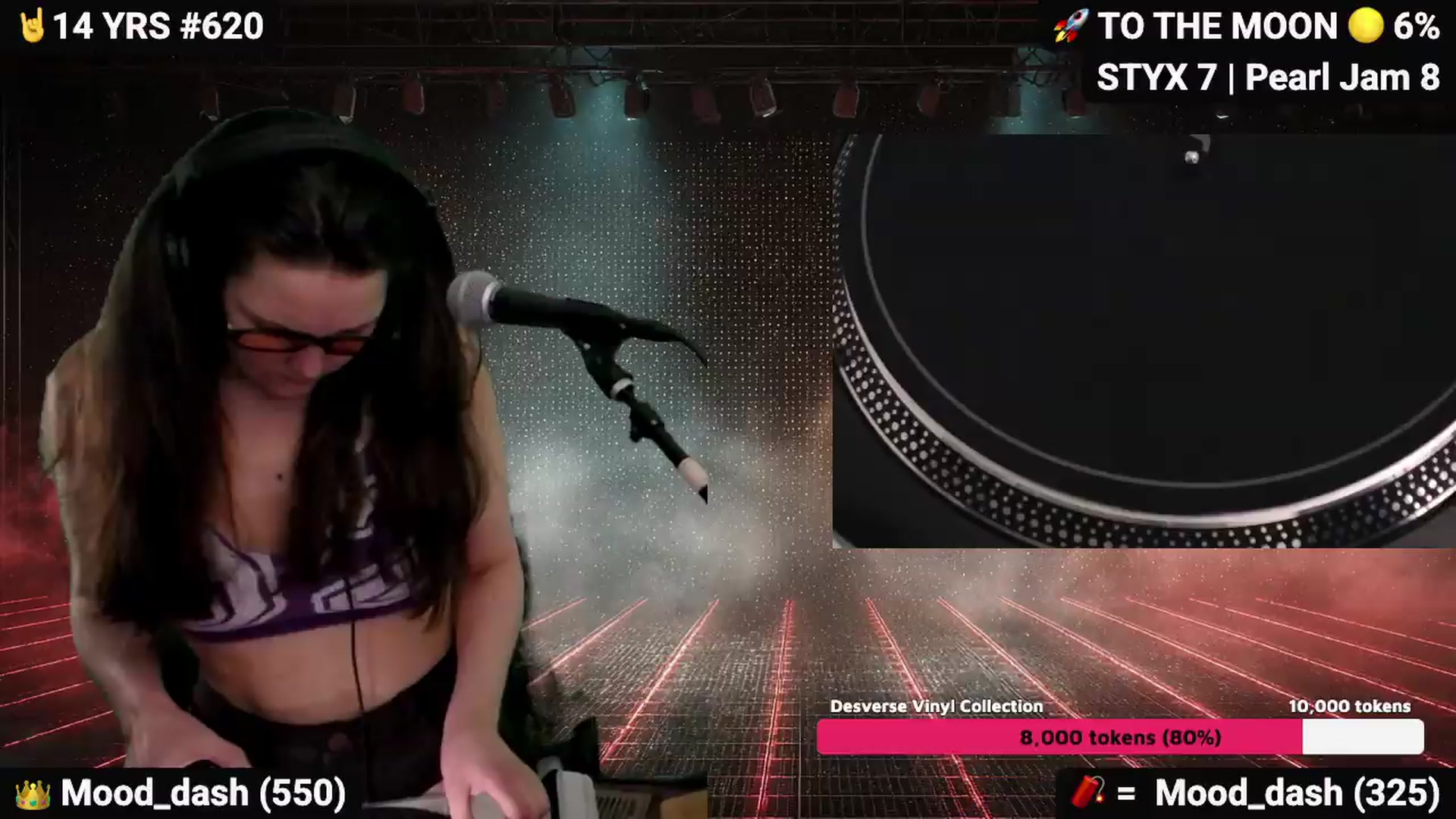 Gallery image thumbnail from DesZeppelin's myfreecams stream on, 07/22/2026, 01:52 image 16 of 20