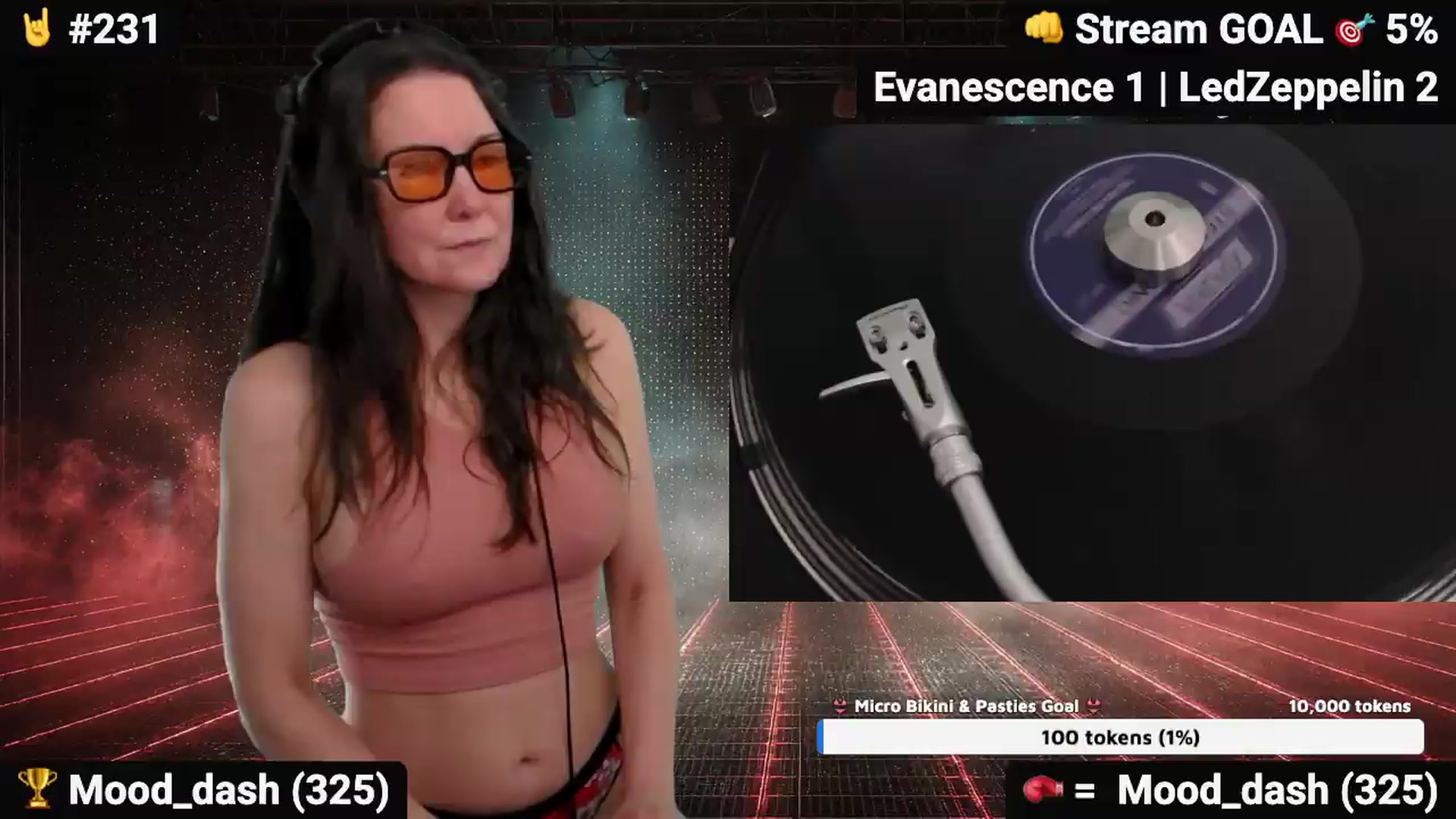 Gallery image thumbnail from DesZeppelin's myfreecams stream on, 08/15/2026, 01:48 image 4 of 20