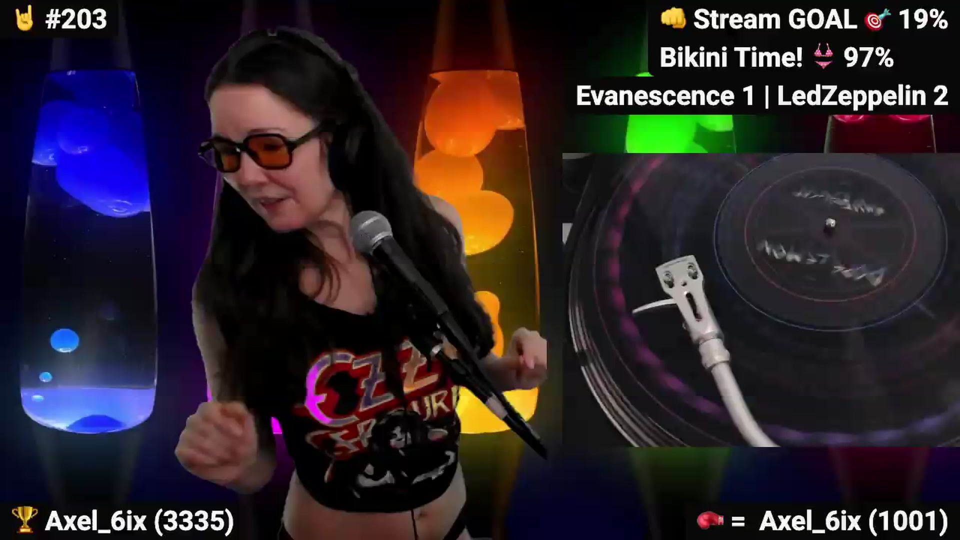 Gallery image thumbnail from DesZeppelin's myfreecams stream on, 08/16/2026, 03:40 image 17 of 20