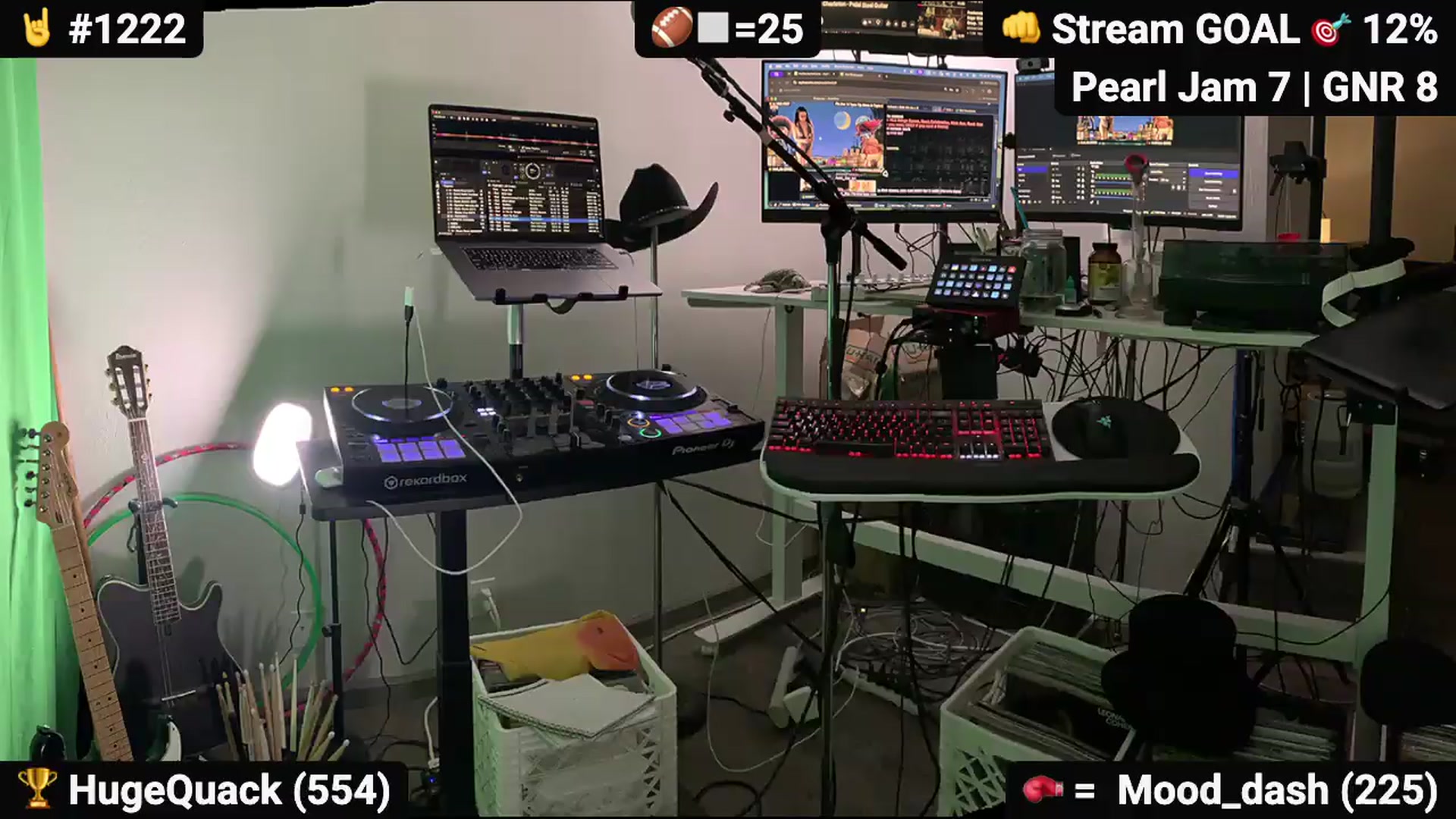 Gallery image thumbnail from DesZeppelin's myfreecams stream on, 09/05/2026, 04:39 image 9 of 20