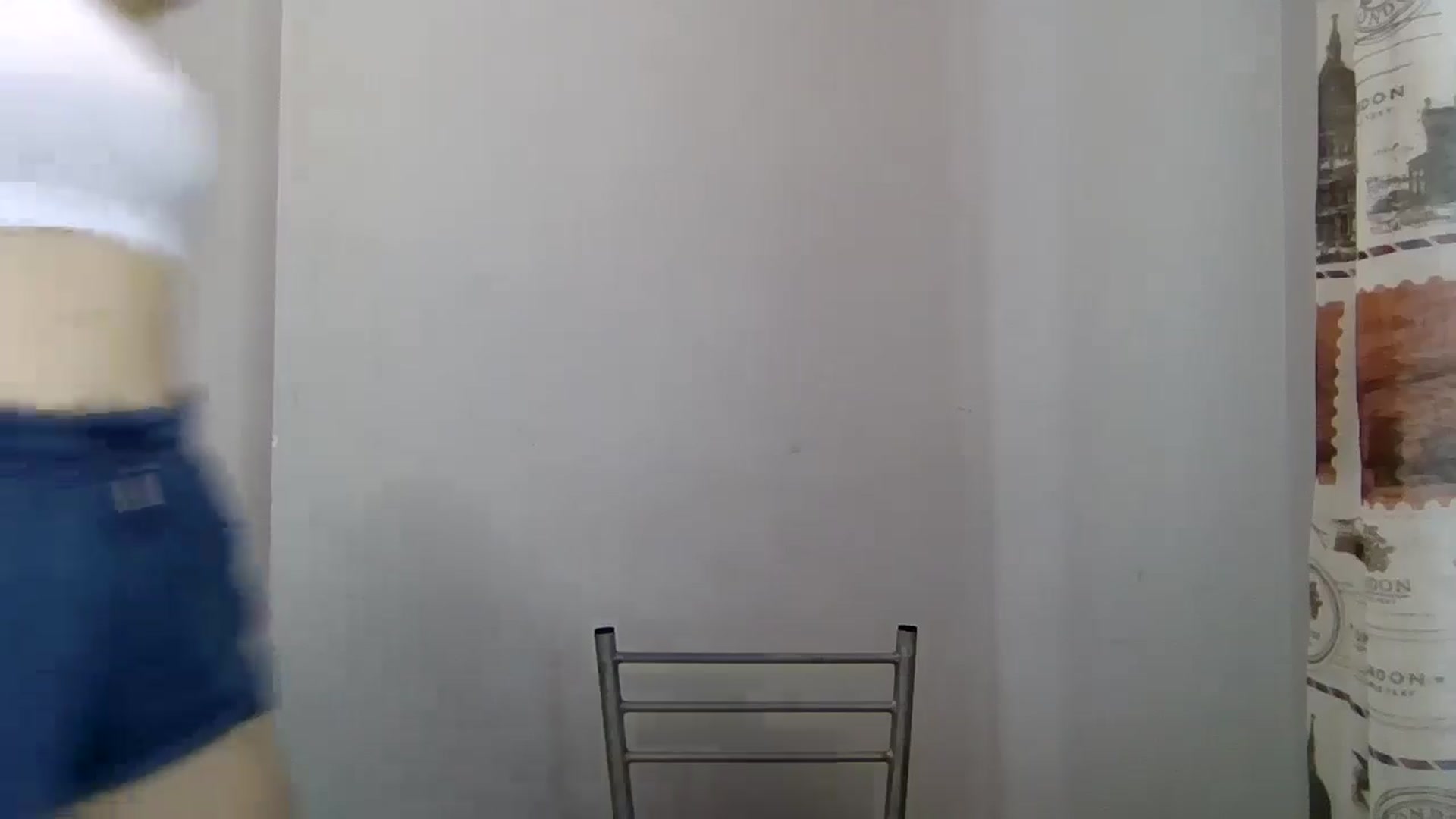 Gallery image thumbnail from Desal's myfreecams stream on, 05/18/2025, 13:18 image 3 of 20