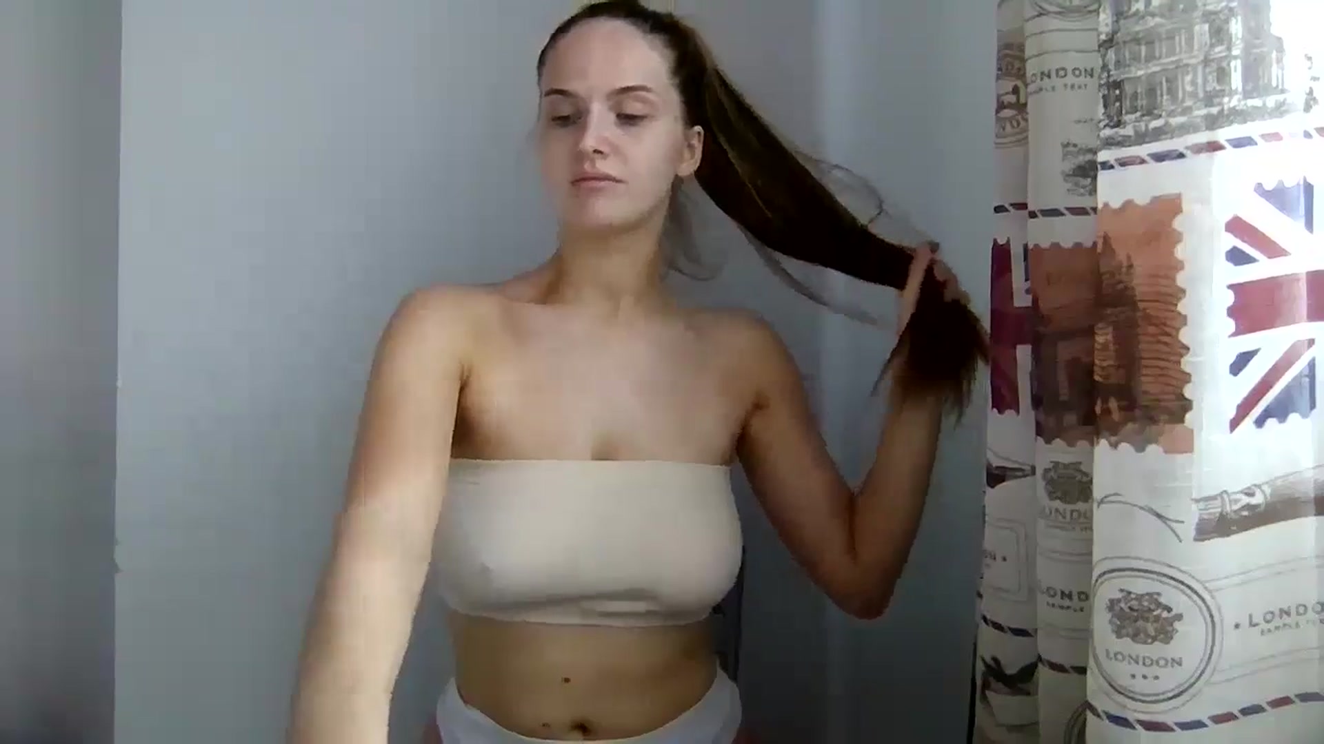 Gallery image thumbnail from Desal's myfreecams stream on, 05/29/2025, 14:09 image 10 of 20
