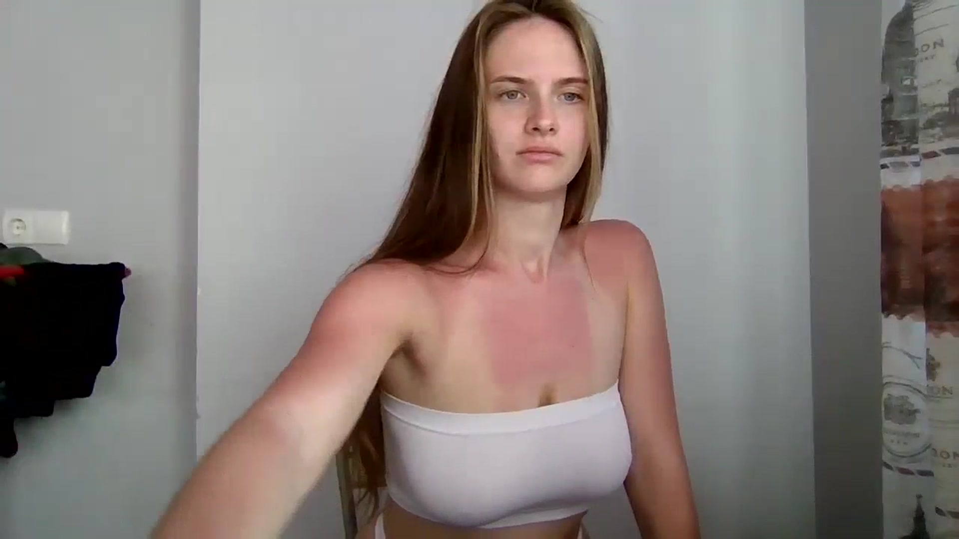 Gallery image thumbnail from Desal's myfreecams stream on, 06/06/2025, 16:07 image 16 of 20
