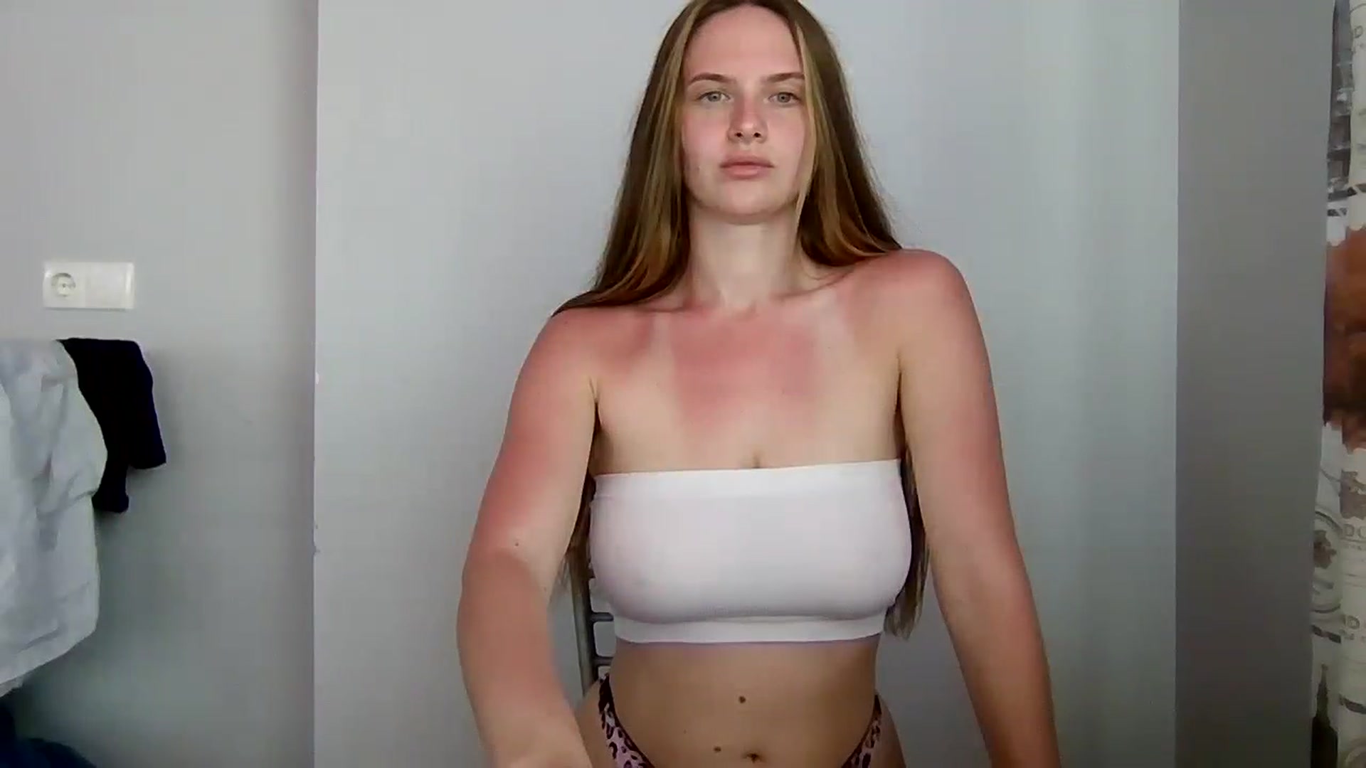 Gallery image thumbnail from Desal's myfreecams stream on, 06/08/2025, 16:39 image 11 of 20