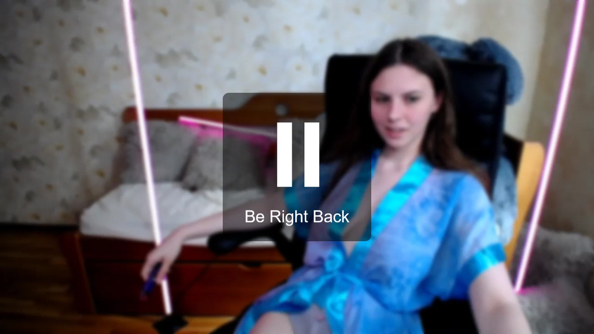 Gallery image thumbnail from Desaura_Lora's myfreecams stream on, 05/18/2025, 12:41 image 16 of 20