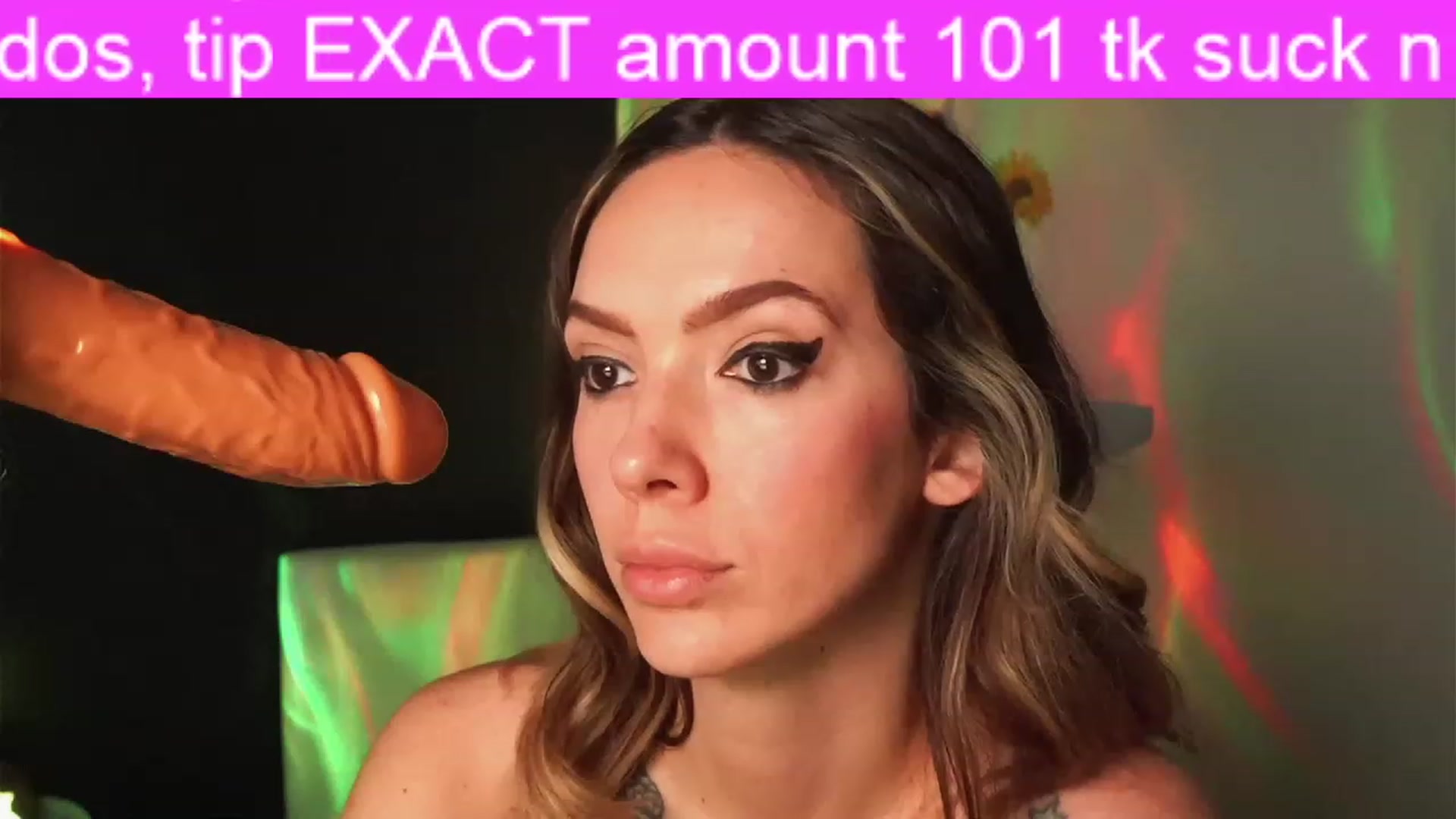 Gallery image thumbnail from DestineV's myfreecams stream on, 03/22/2023, 15:02 image 14 of 20
