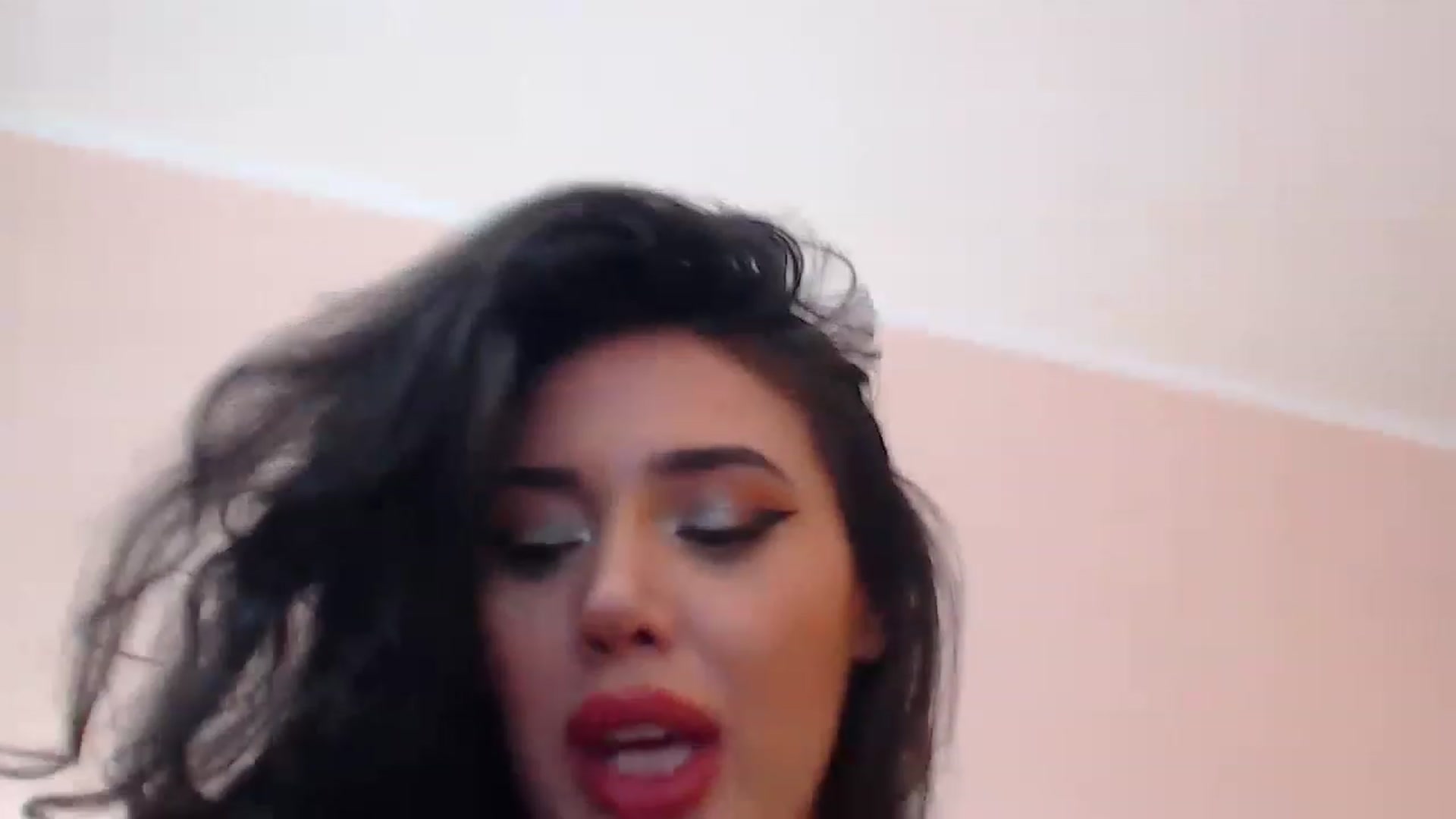 Gallery image thumbnail from DestinyFox1's myfreecams stream on, 12/23/2022, 14:43 image 3 of 20