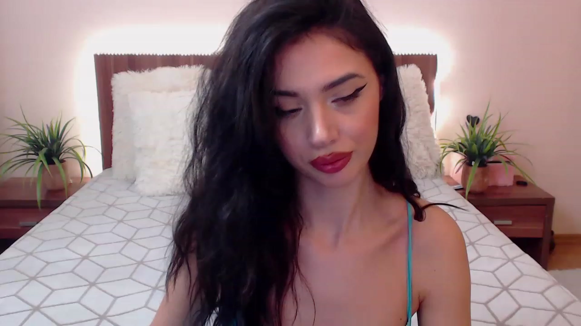 Gallery image thumbnail from DestinyFox1's myfreecams stream on, 01/23/2023, 10:54 image 9 of 20