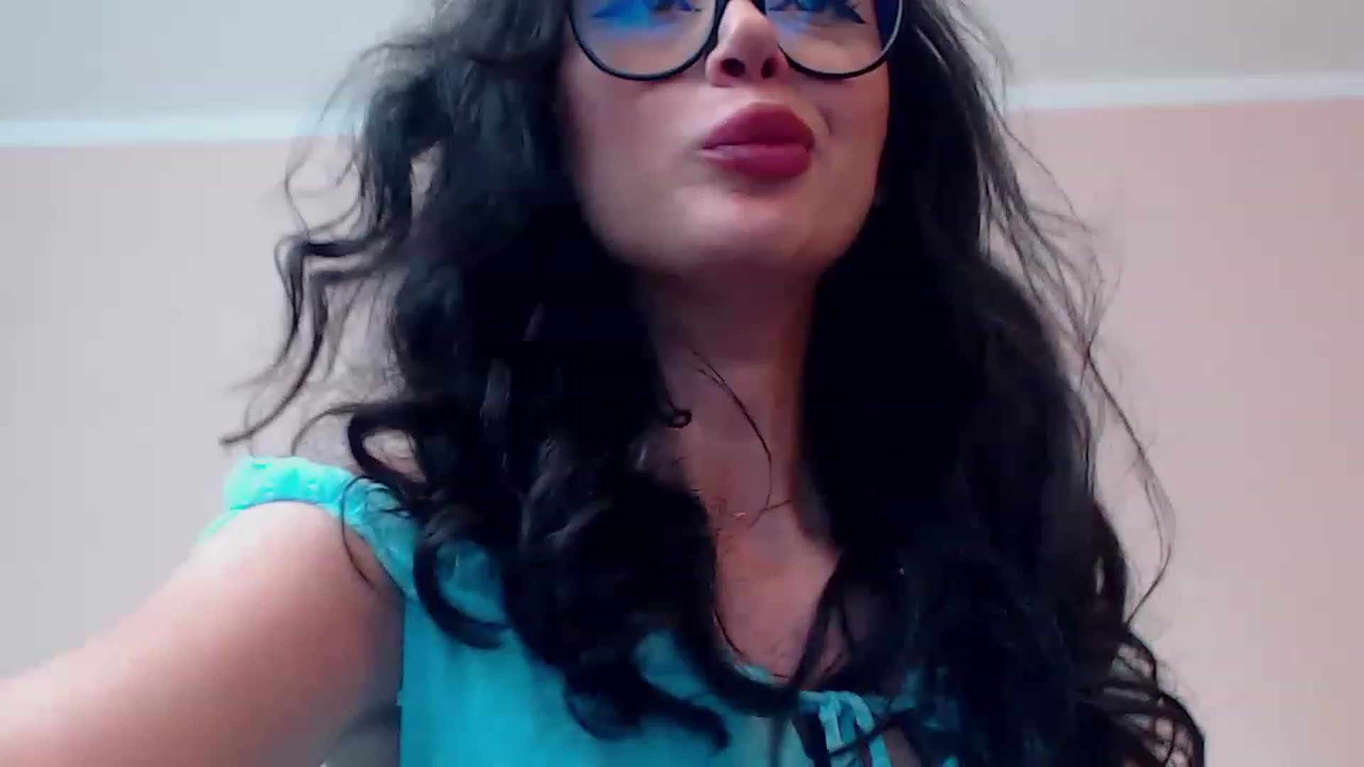 Gallery image thumbnail from DestinyFox1's myfreecams stream on, 02/26/2023, 14:11 image 17 of 20