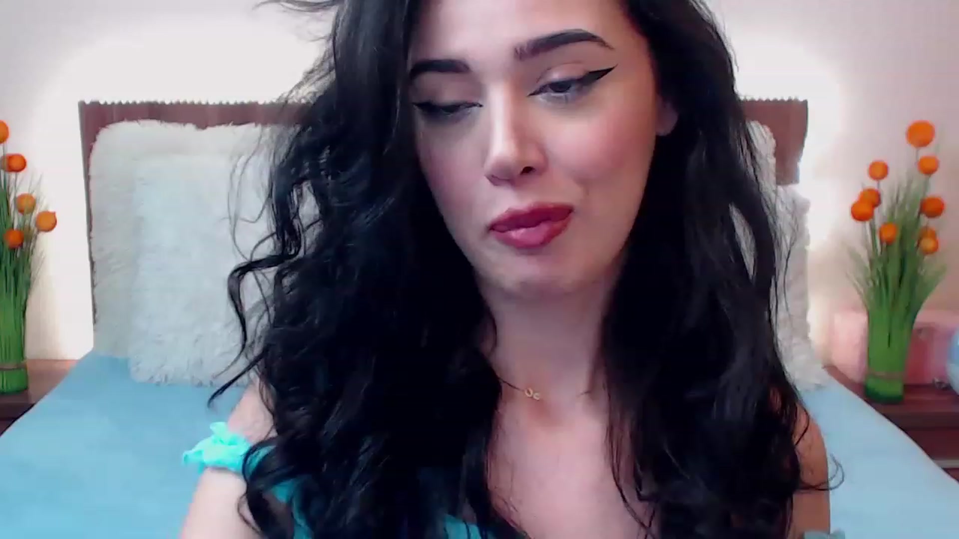 Gallery image thumbnail from DestinyFox1's myfreecams stream on, 02/26/2023, 14:11 image 16 of 20