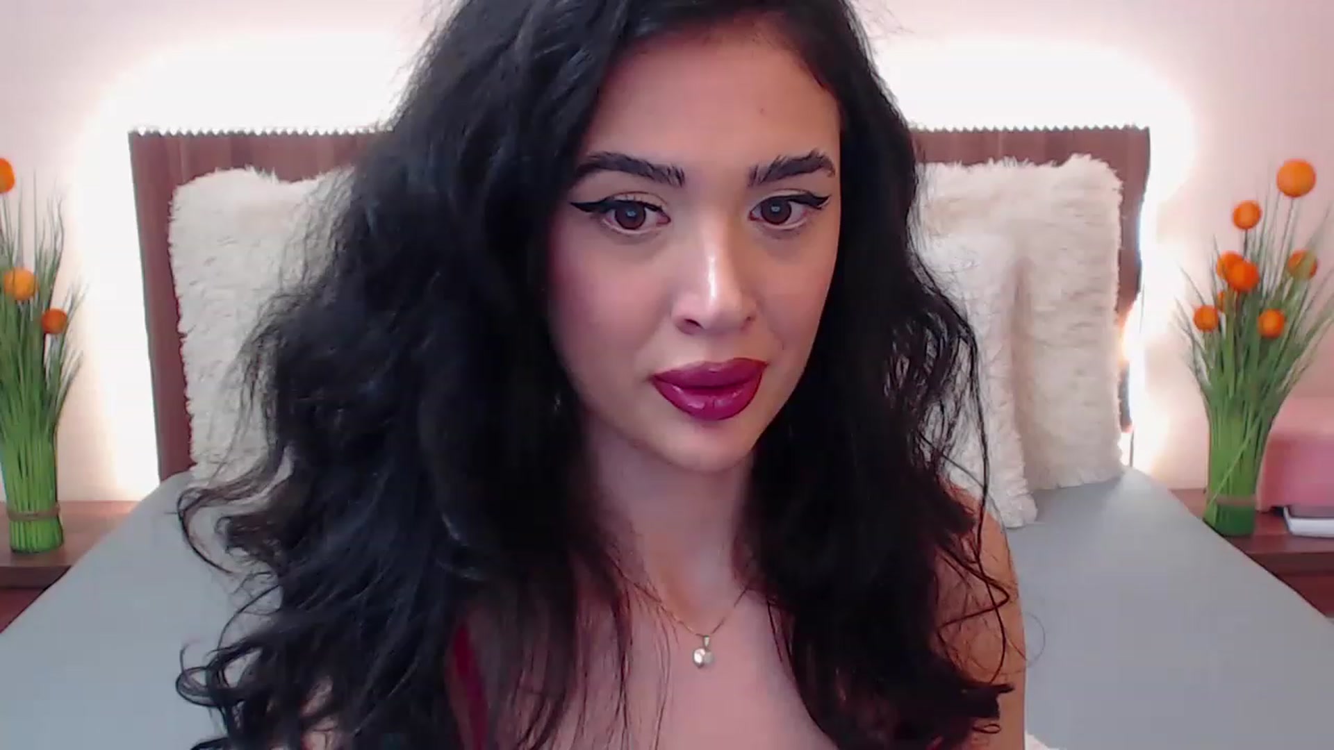 Gallery image thumbnail from DestinyFox1's myfreecams stream on, 03/13/2023, 12:31 image 13 of 20