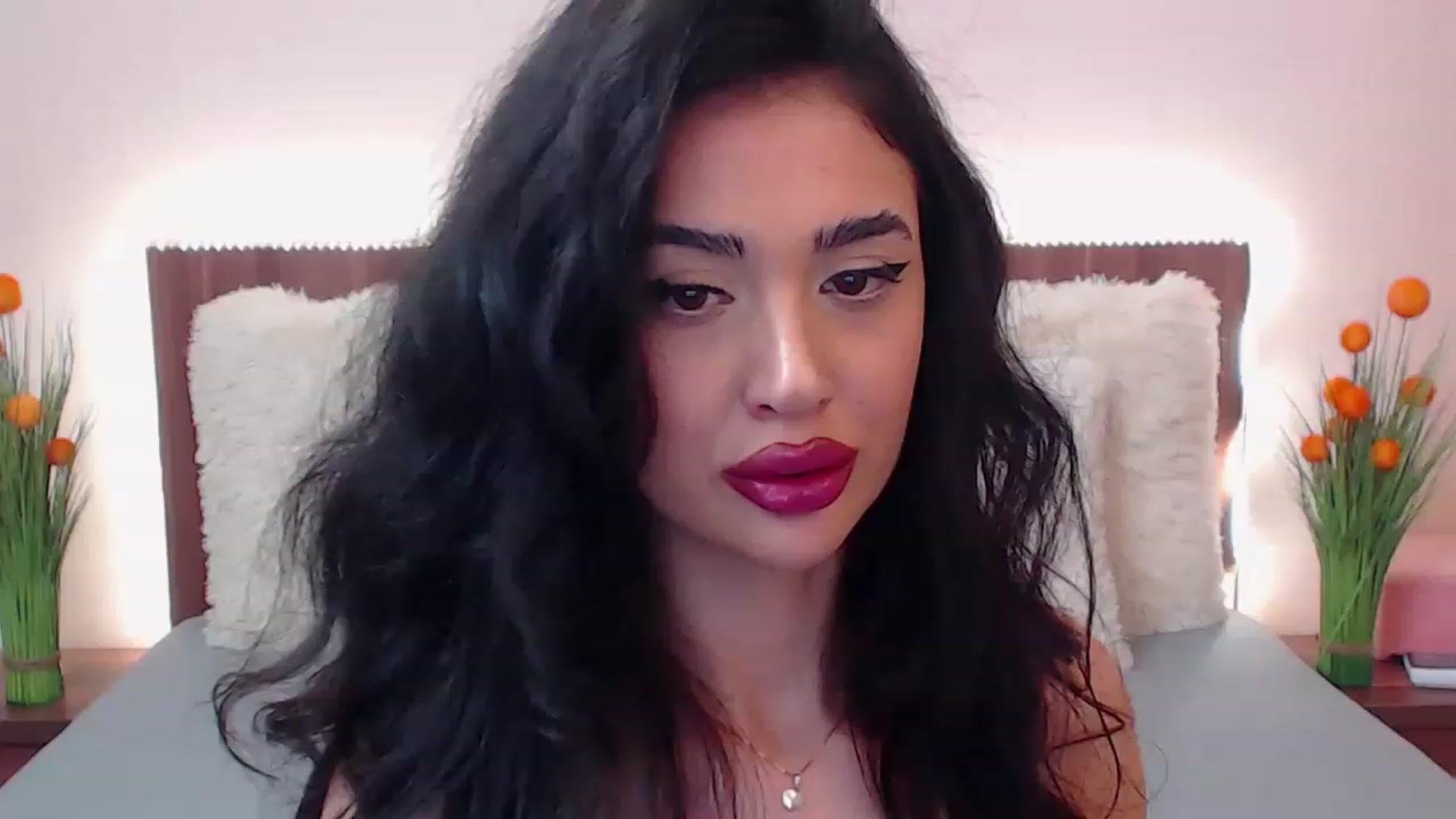 Gallery image thumbnail from DestinyFox1's myfreecams stream on, 03/13/2023, 12:31 image 15 of 20