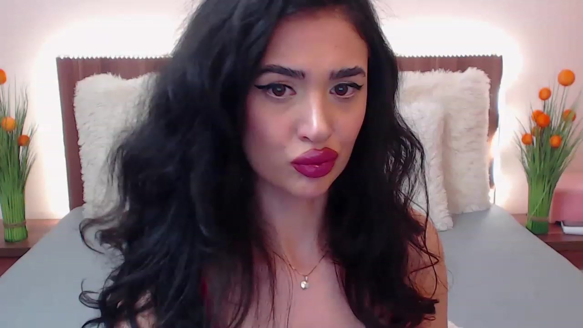Gallery image thumbnail from DestinyFox1's myfreecams stream on, 03/13/2023, 12:31 image 14 of 20