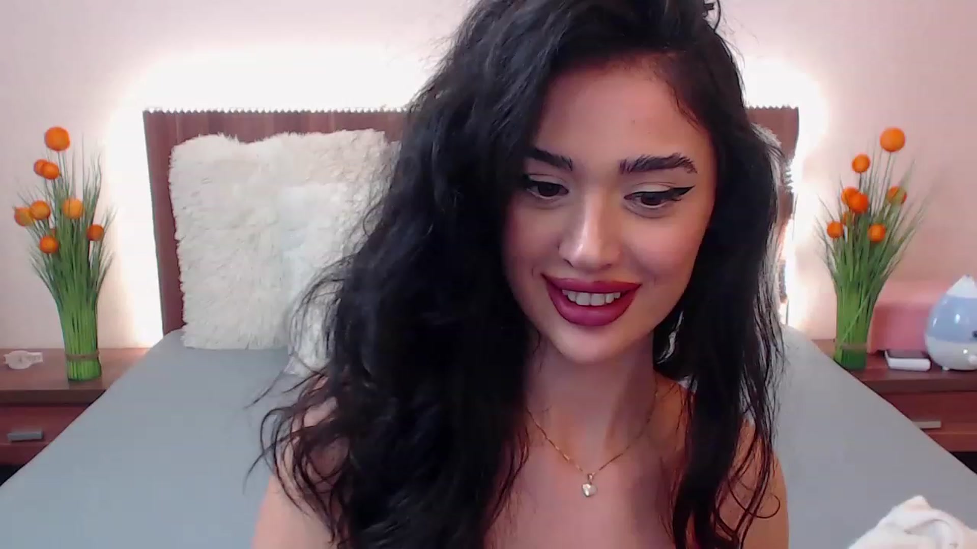Gallery image thumbnail from DestinyFox1's myfreecams stream on, 03/13/2023, 12:31 image 2 of 20