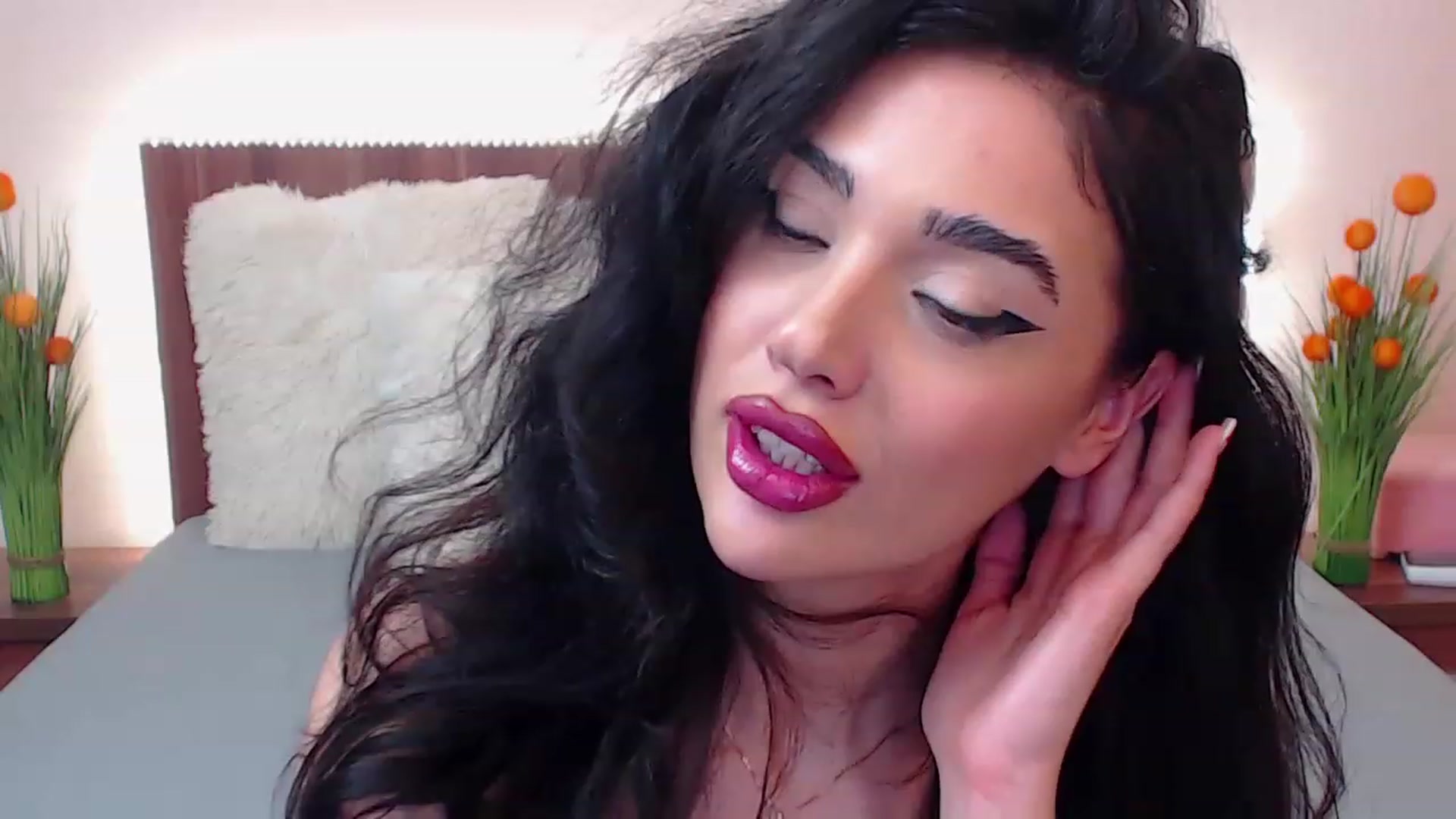 Gallery image thumbnail from DestinyFox1's myfreecams stream on, 03/13/2023, 12:31 image 7 of 20