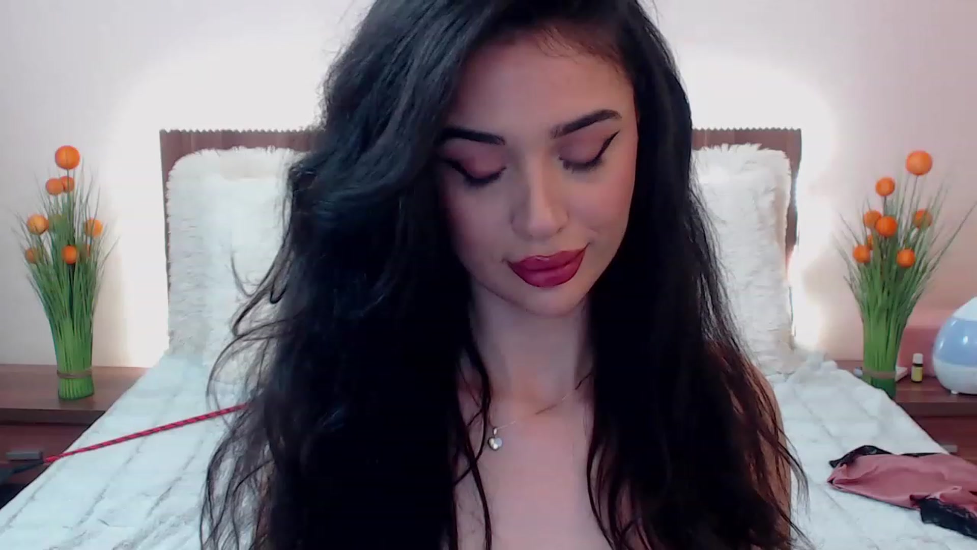 Gallery image thumbnail from DestinyFox1's myfreecams stream on, 03/17/2023, 07:46 image 4 of 20