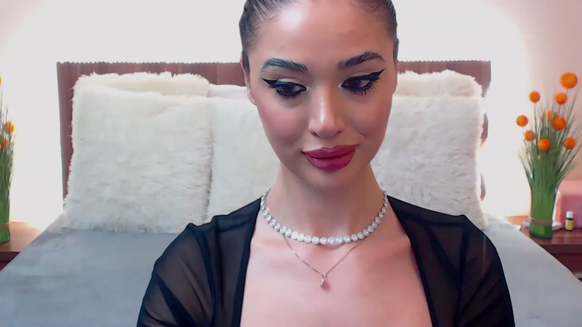 Gallery image thumbnail from DestinyFox1's myfreecams stream on, 03/18/2023, 14:30 image 7 of 20