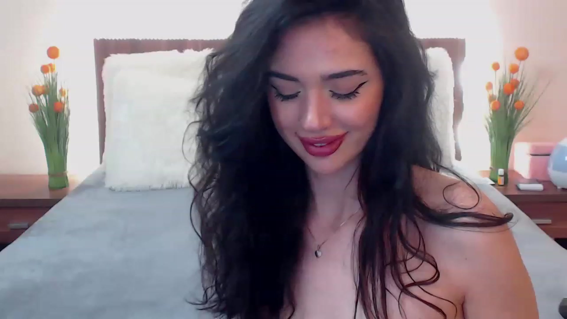Gallery image thumbnail from DestinyFox1's myfreecams stream on, 03/19/2023, 11:57 image 20 of 20