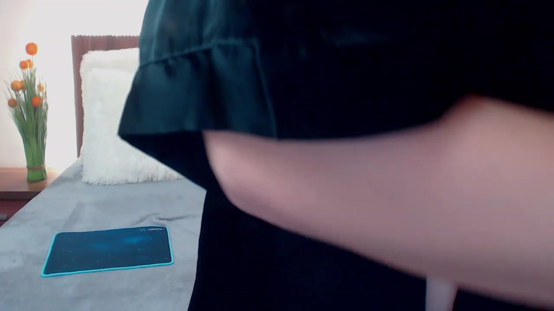 Gallery image thumbnail from DestinyFox1's myfreecams stream on, 03/19/2023, 12:27 image 17 of 20