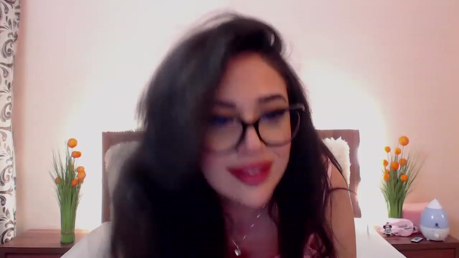 Gallery image thumbnail from DestinyFox1's myfreecams stream on, 03/21/2023, 07:39 image 10 of 20