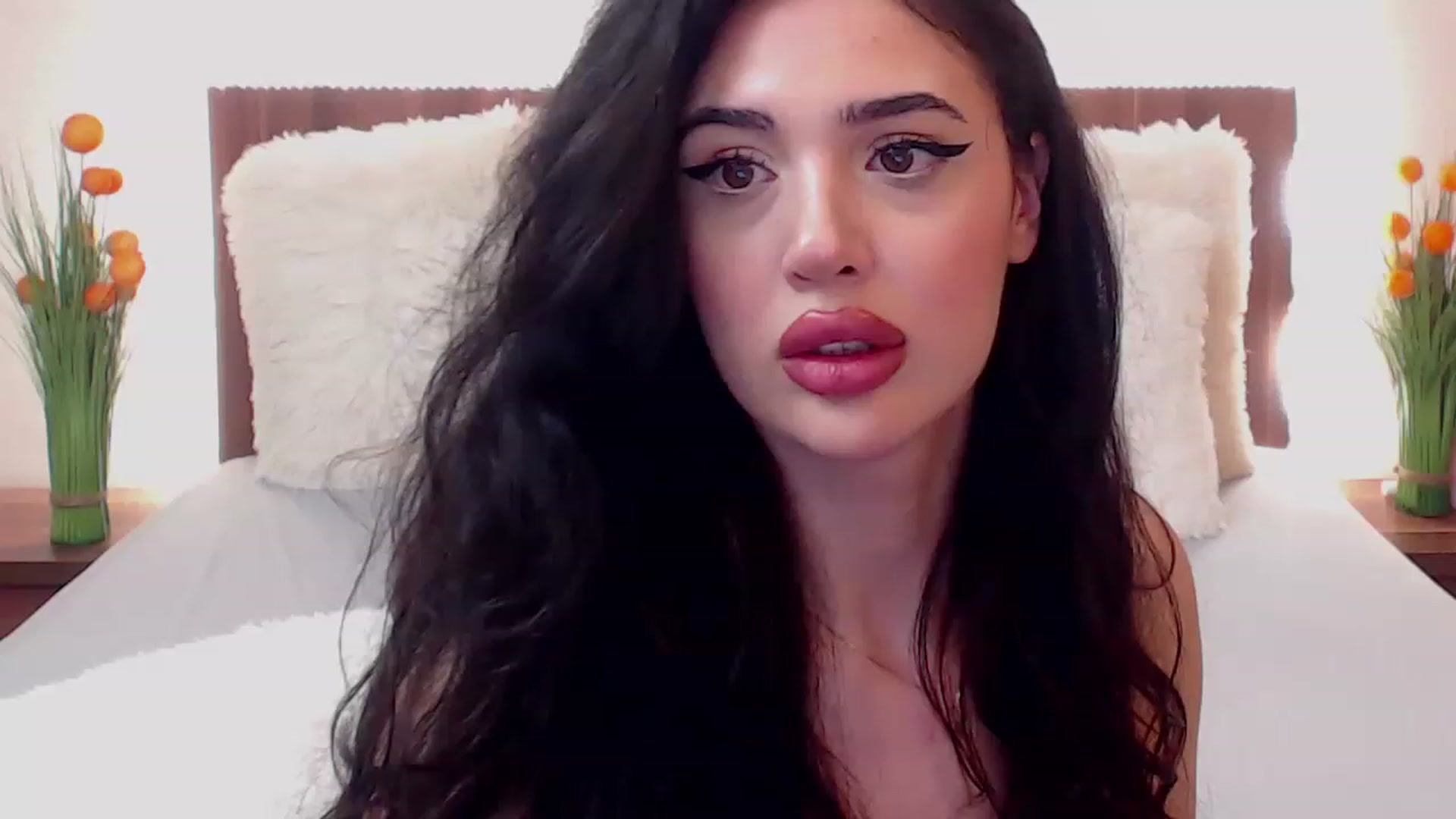 Gallery image thumbnail from DestinyFox1's myfreecams stream on, 03/21/2023, 07:39 image 20 of 20