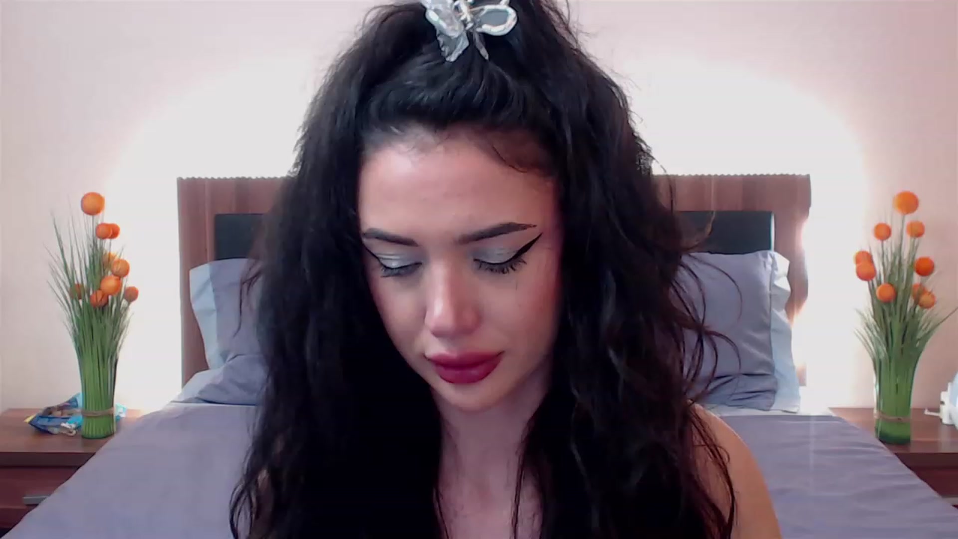 Gallery image thumbnail from DestinyFox1's myfreecams stream on, 04/02/2023, 12:17 image 1 of 20