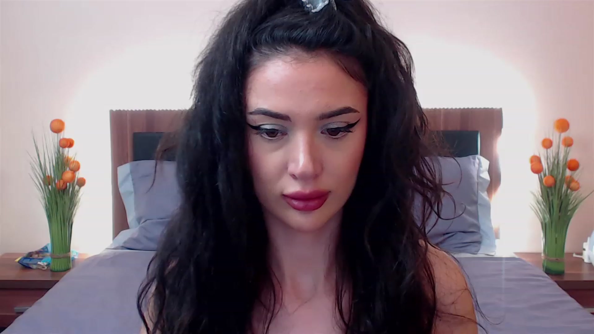 Gallery image thumbnail from DestinyFox1's myfreecams stream on, 04/02/2023, 12:17 image 2 of 20