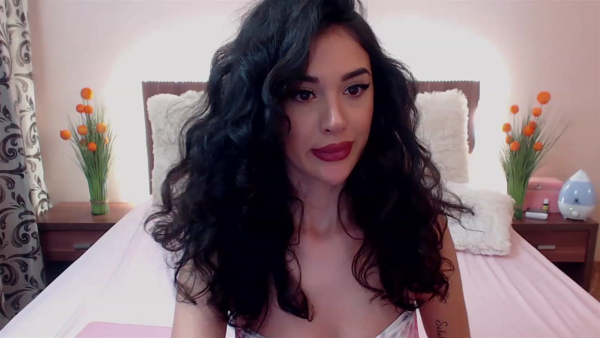 Gallery image thumbnail from DestinyFox1's myfreecams stream on, 04/13/2023, 15:01 image 9 of 20
