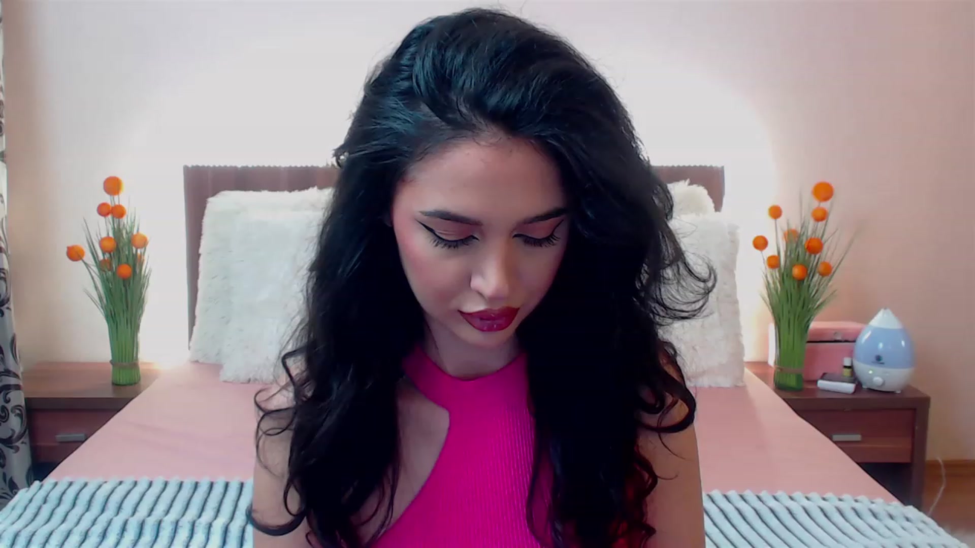 Gallery image thumbnail from DestinyFox1's myfreecams stream on, 04/17/2023, 09:59 image 1 of 20