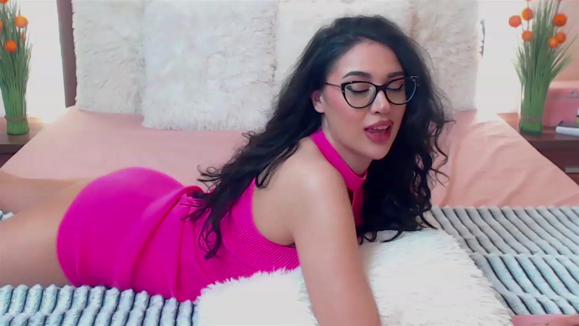 Gallery image thumbnail from DestinyFox1's myfreecams stream on, 04/17/2023, 09:59 image 15 of 20