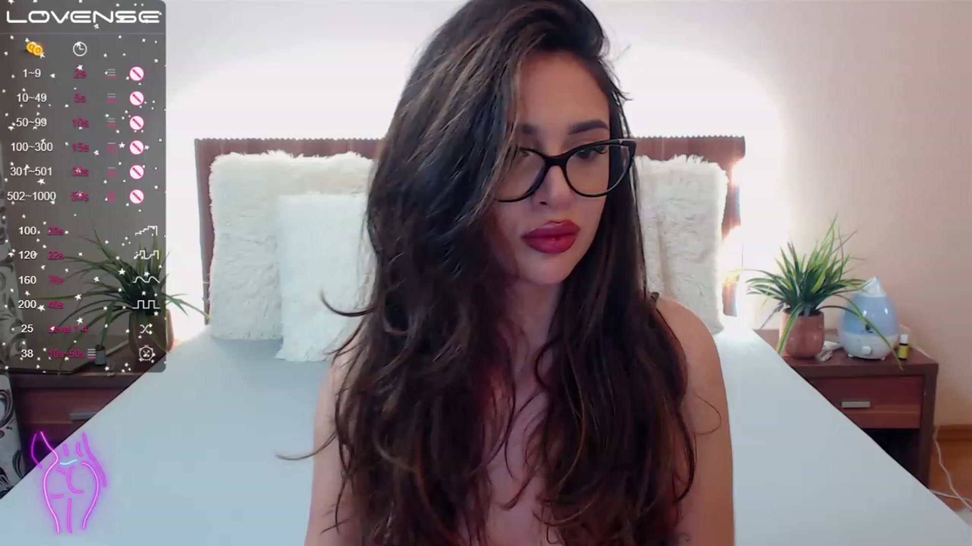 Gallery image thumbnail from DestinyFox1's myfreecams stream on, 05/13/2023, 11:45 image 7 of 20