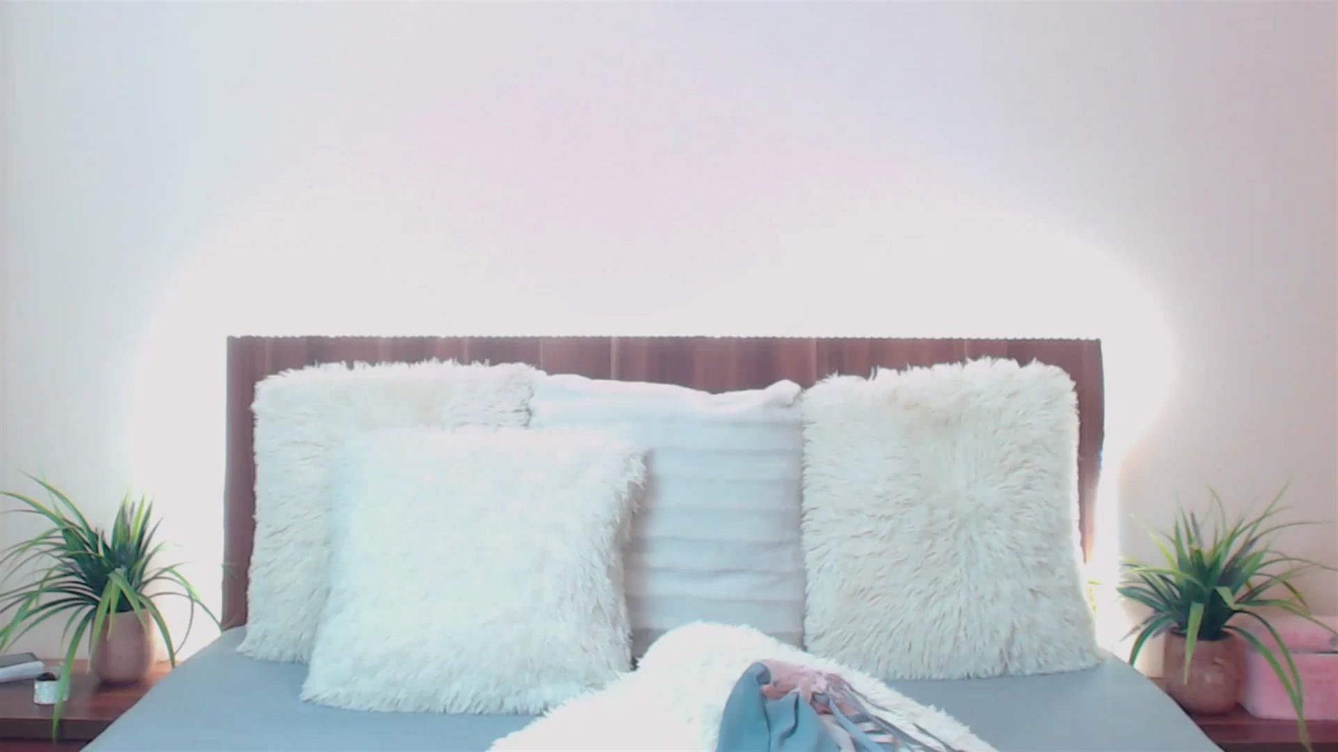 Gallery image thumbnail from DestinyFox1's myfreecams stream on, 09/30/2023, 06:47 image 18 of 20