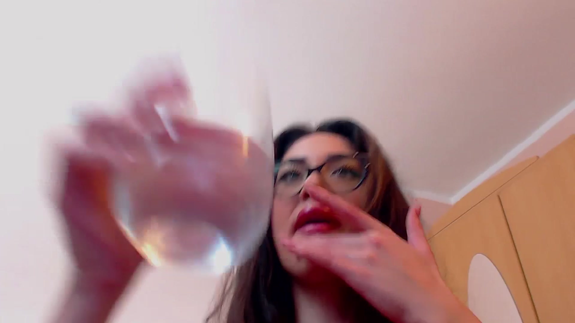 Gallery image thumbnail from DestinyFox1's myfreecams stream on, 12/12/2023, 06:15 image 18 of 20