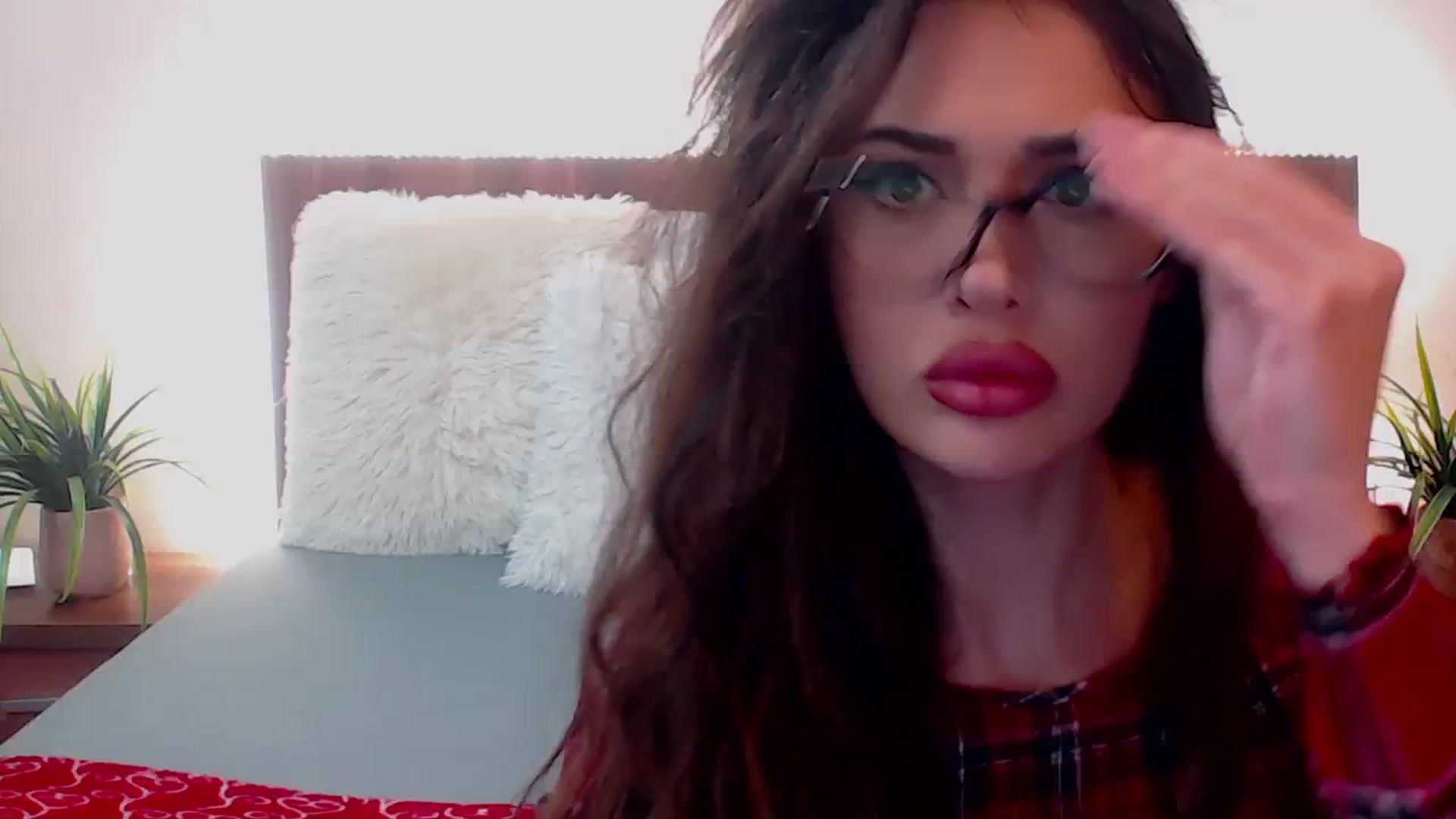 Gallery image thumbnail from DestinyFox1's myfreecams stream on, 12/12/2023, 14:25 image 1 of 20