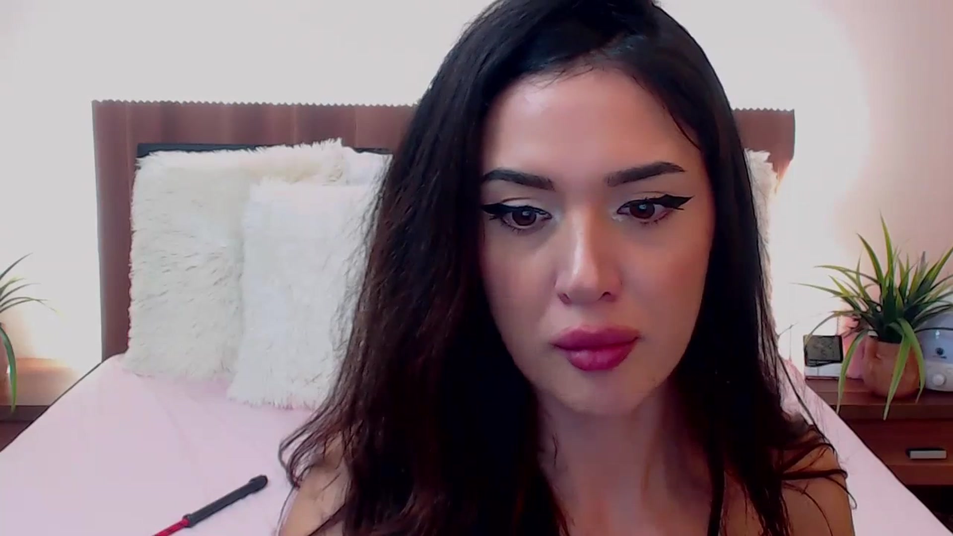 Gallery image thumbnail from DestinyFox1's myfreecams stream on, 12/15/2023, 16:02 image 13 of 20