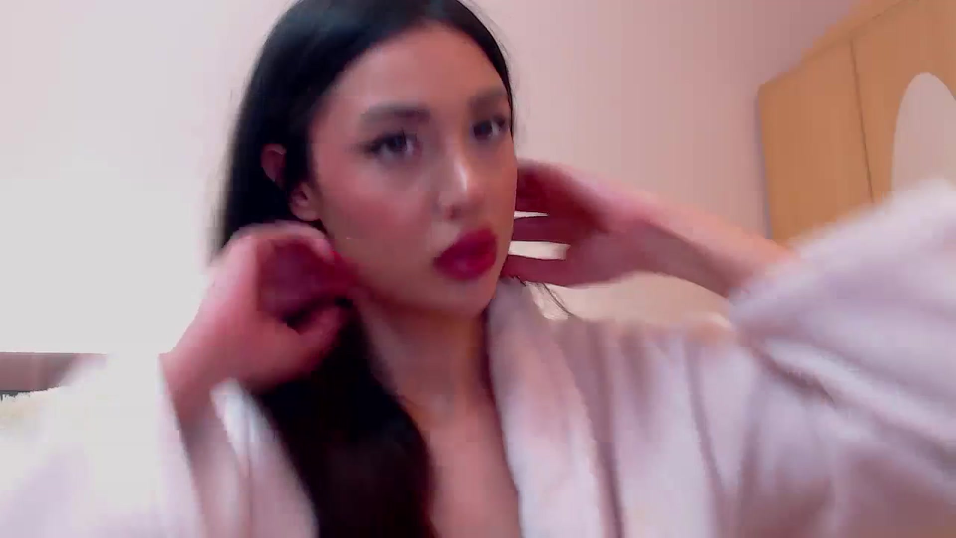 Gallery image thumbnail from DestinyFox1's myfreecams stream on, 12/21/2023, 08:50 image 4 of 20